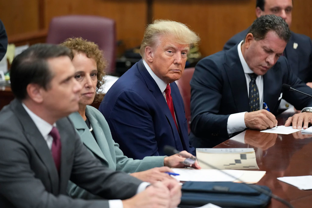 Historische Anklage: Trump plädiert auf unschuldig – Richter nennt möglichen Prozesstermin