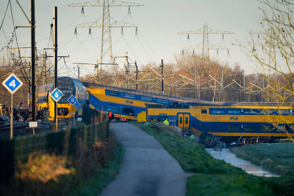 Niederlande: Ein Toter und 30 Verletzte bei Zugunglück