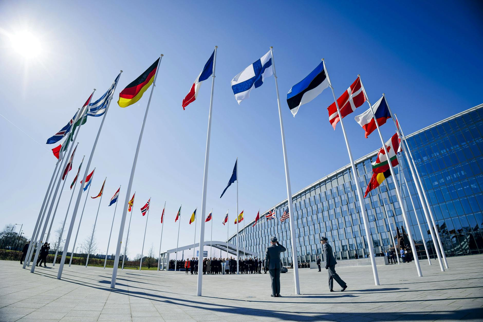 Irgendwann könnte die ukrainische vor dem Nato-Gebäude wehen. 