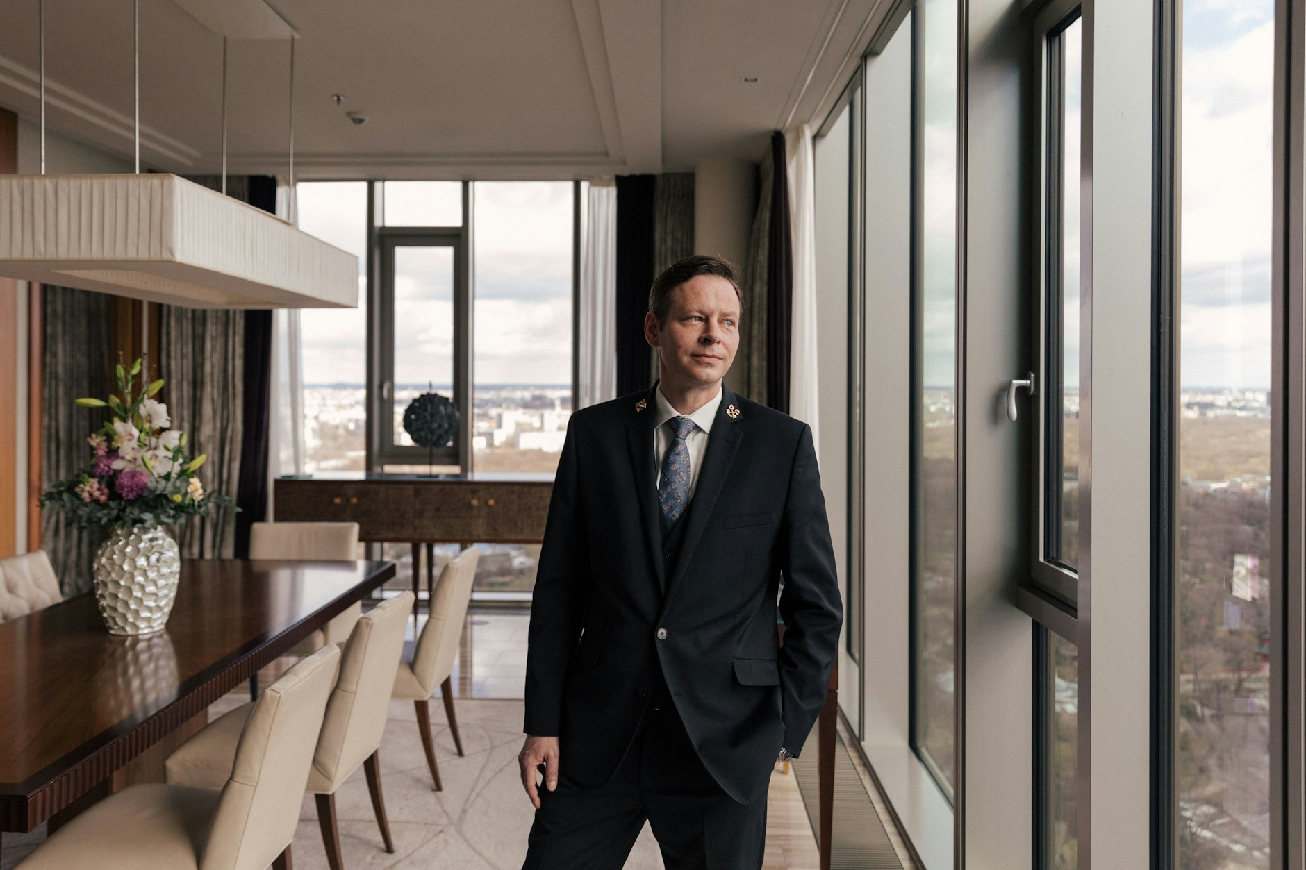 Mr. President in der Ambassador-Suite: Christoph Hundehege ist Deutschland-Präsident von „Les Clefs d’Or“.