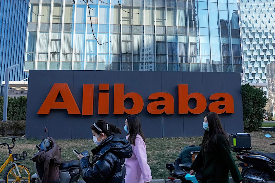 ARCHIV - Die Büros des chinesischen E-Commerce-Unternehmens Alibaba in Peking.  
