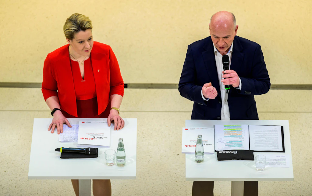 DIW-Ökonom zerreißt Koalitionsvertrag: Ein strategieloses Papier für die Wirtschaft