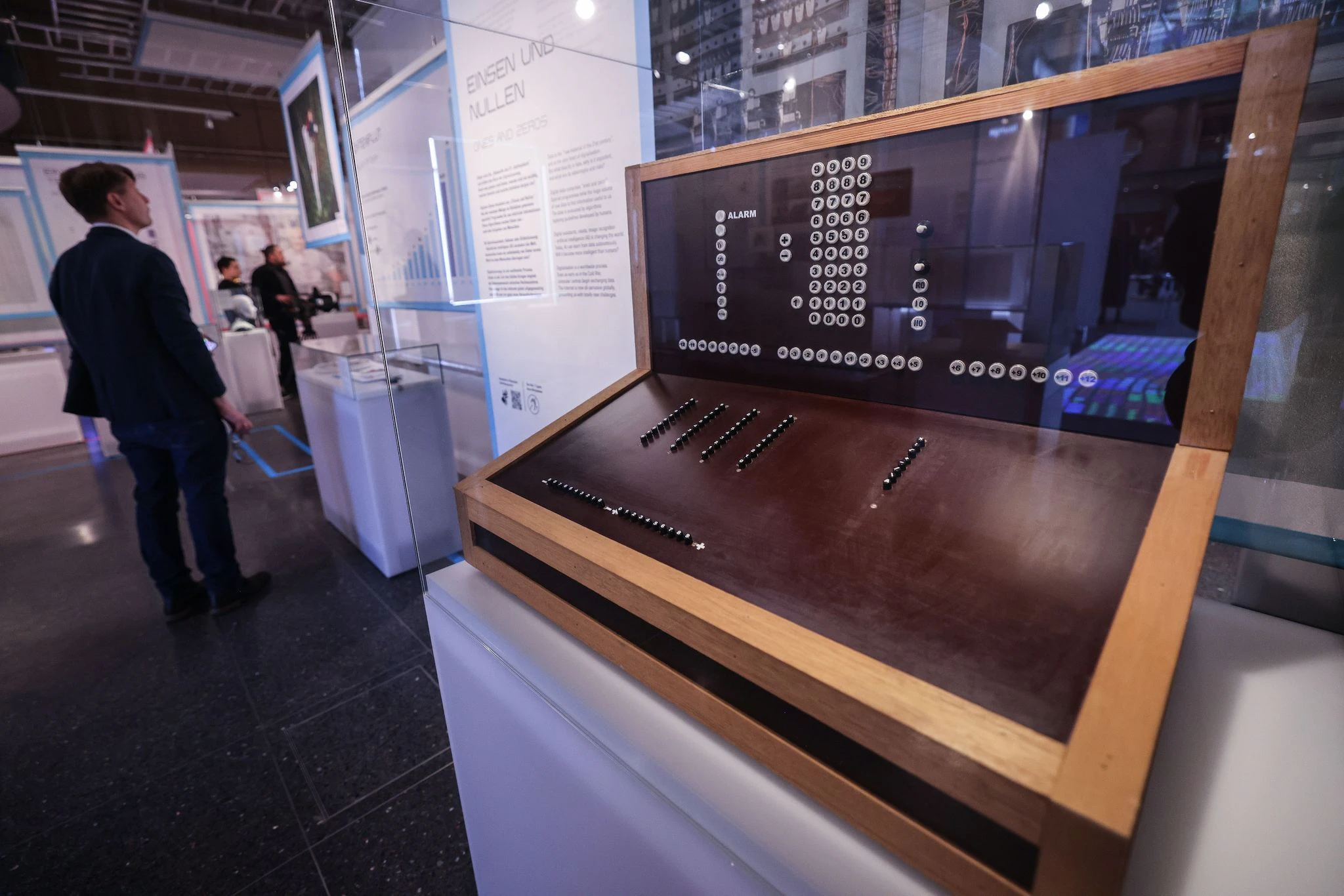 Nachbau des ersten Computers von Konrad Zuse.  