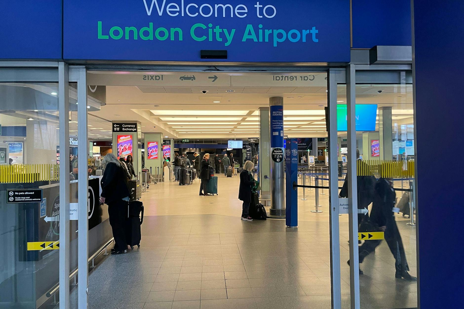 Am London-City-Airport fallen die Flüssigkeits-Beschränkungen weg.