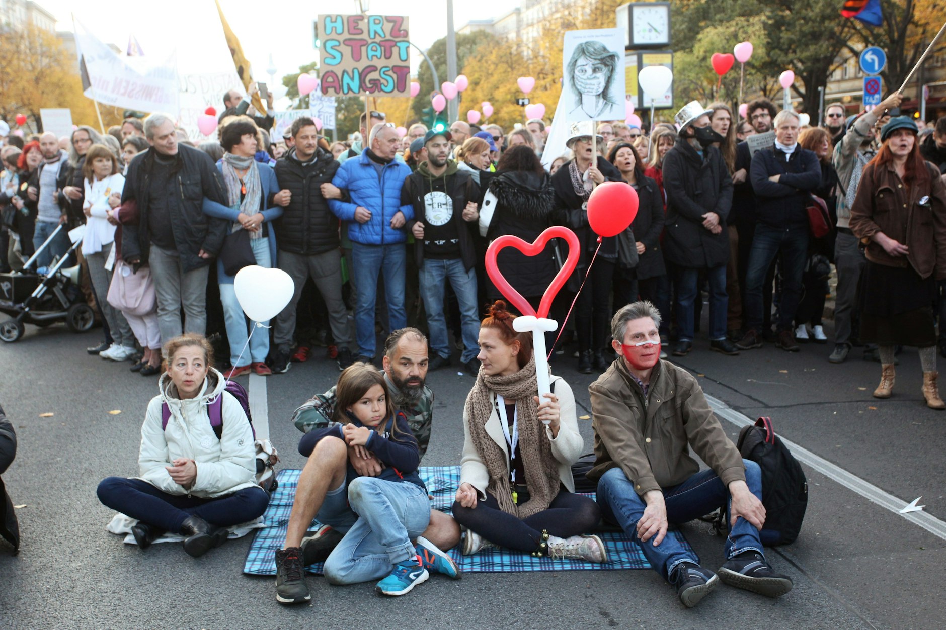 Demonstration gegen Corona-Maßnahmen im Oktober 2020 in Berlin.