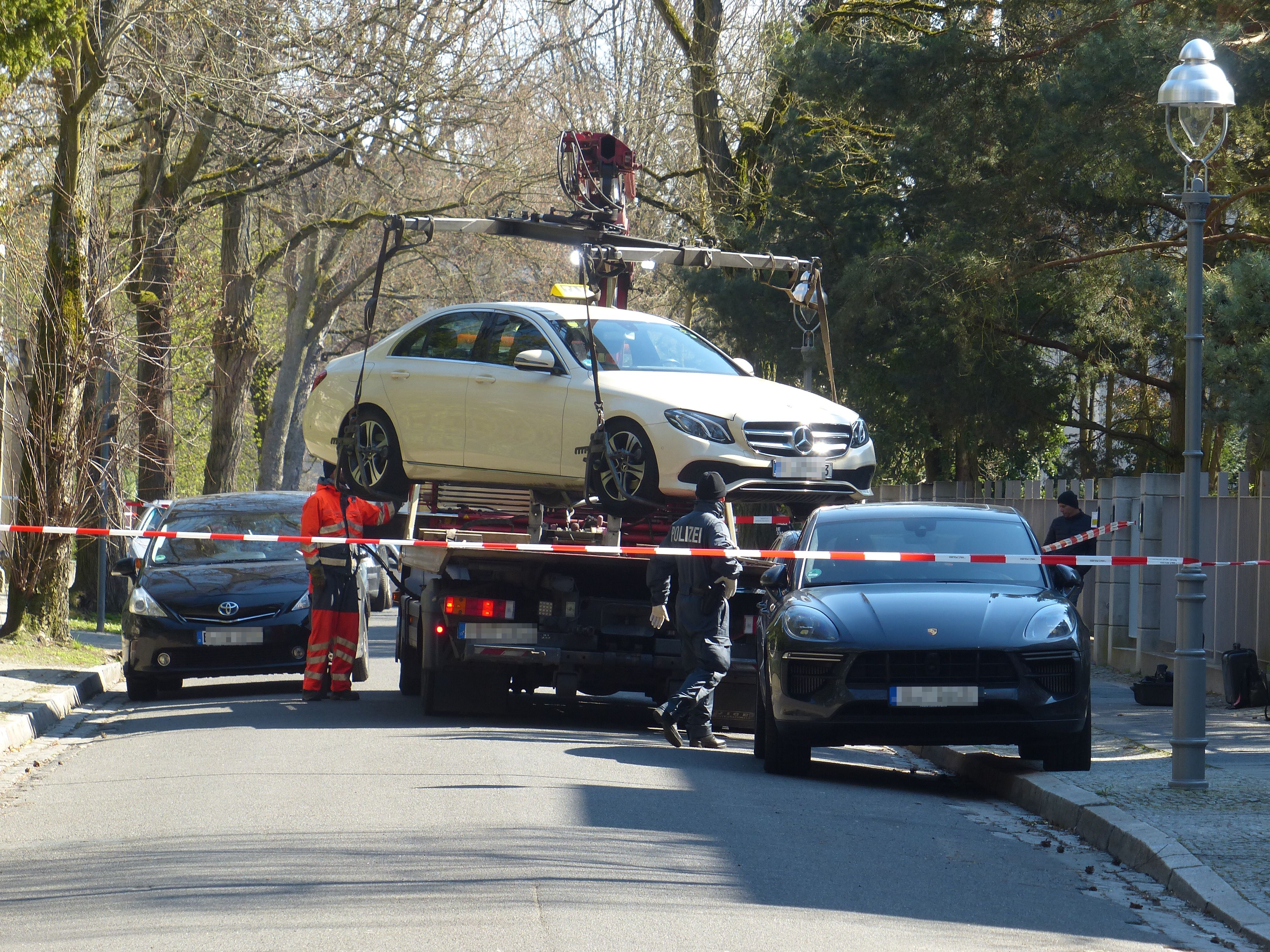 In Grunewald: Taxifahrer niedergestochen – er stirbt in Klinik