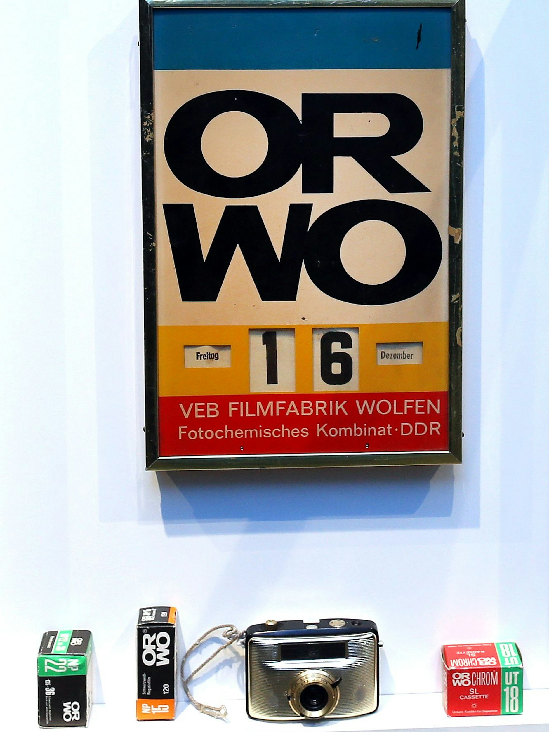 Kalender wie dieser ORWO-Werbekalender hingen in Büros oder in Fotogeschäften.