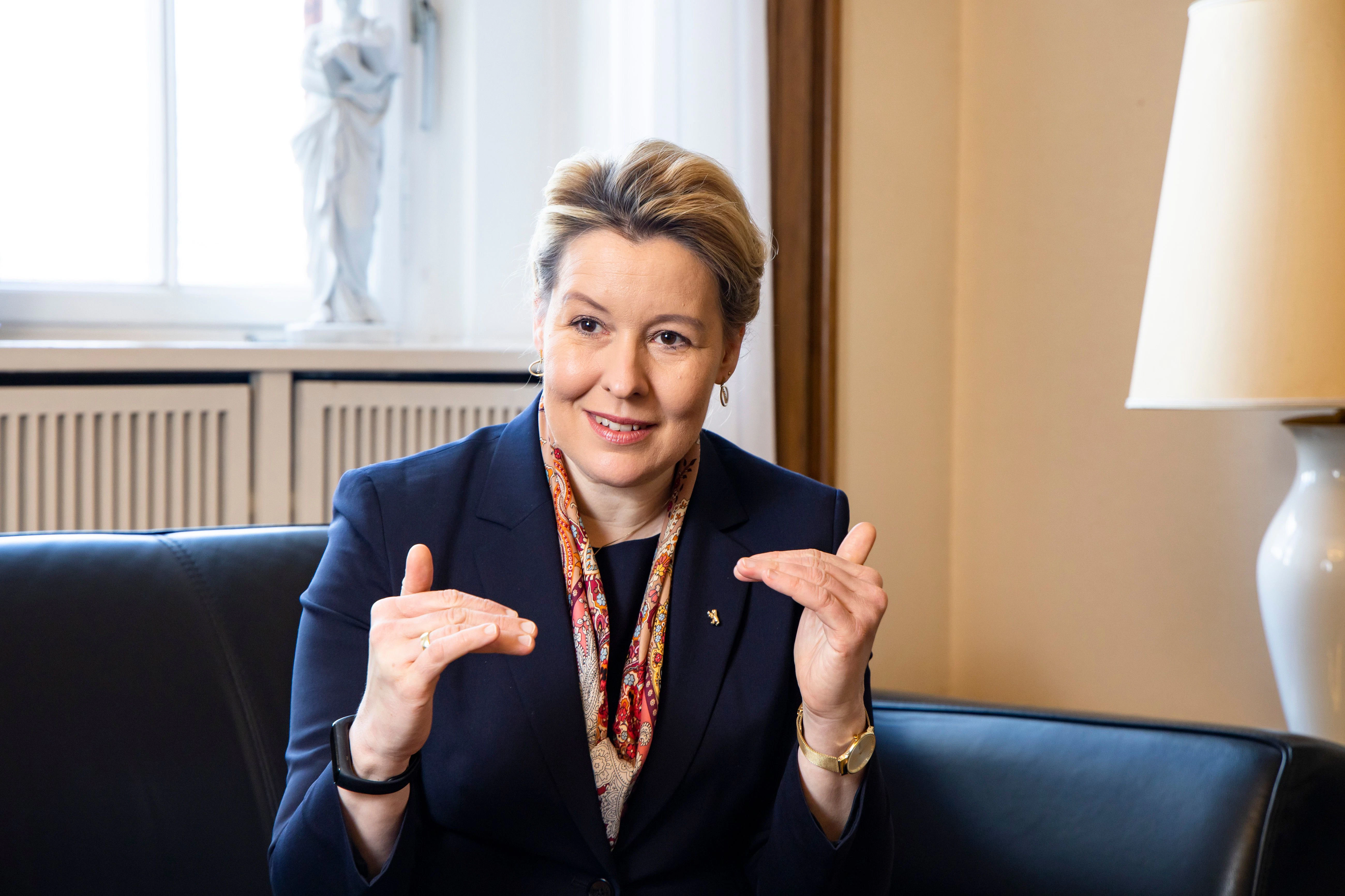 Fühlt sich mehr als Frau denn als Ostdeutsche diskriminiert: Franziska Giffey, 44.