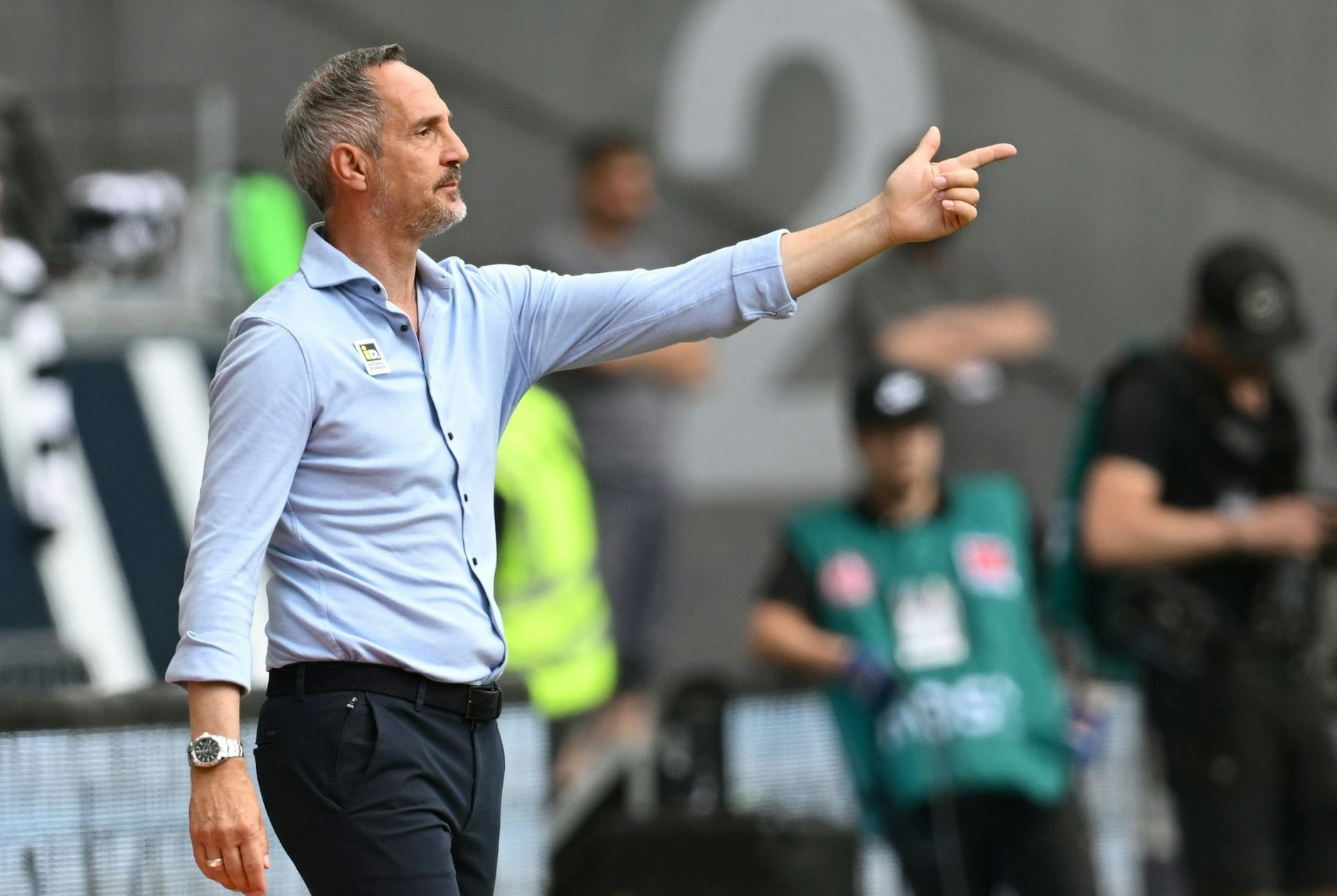 ARCHIV - Würde gerne in der Premier League arbeiten: Adi Hütter.  