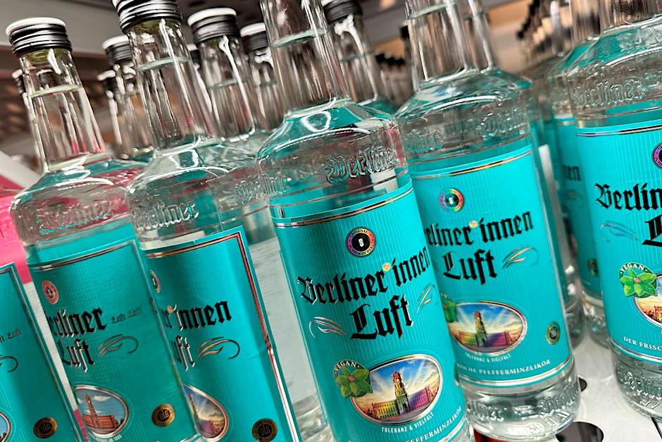 Die Schnaps-Sonderedition der „Berliner Luft“: Die „Berliner*innen Luft“.