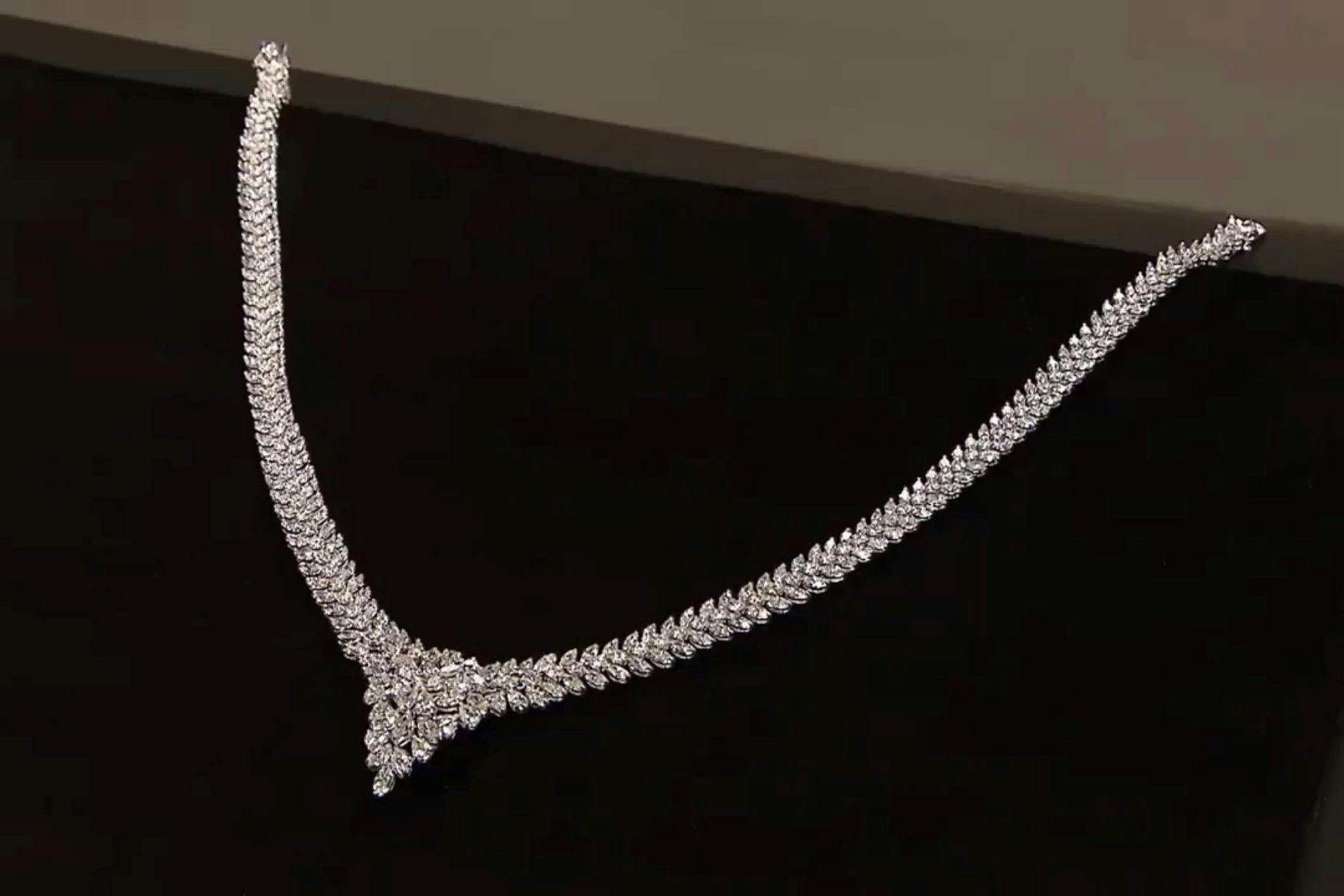 Auf 25 Karat summieren sich die Steine beim Diamant-Collier, dass bei „Bares für Rares“ zum Verkauf steht.