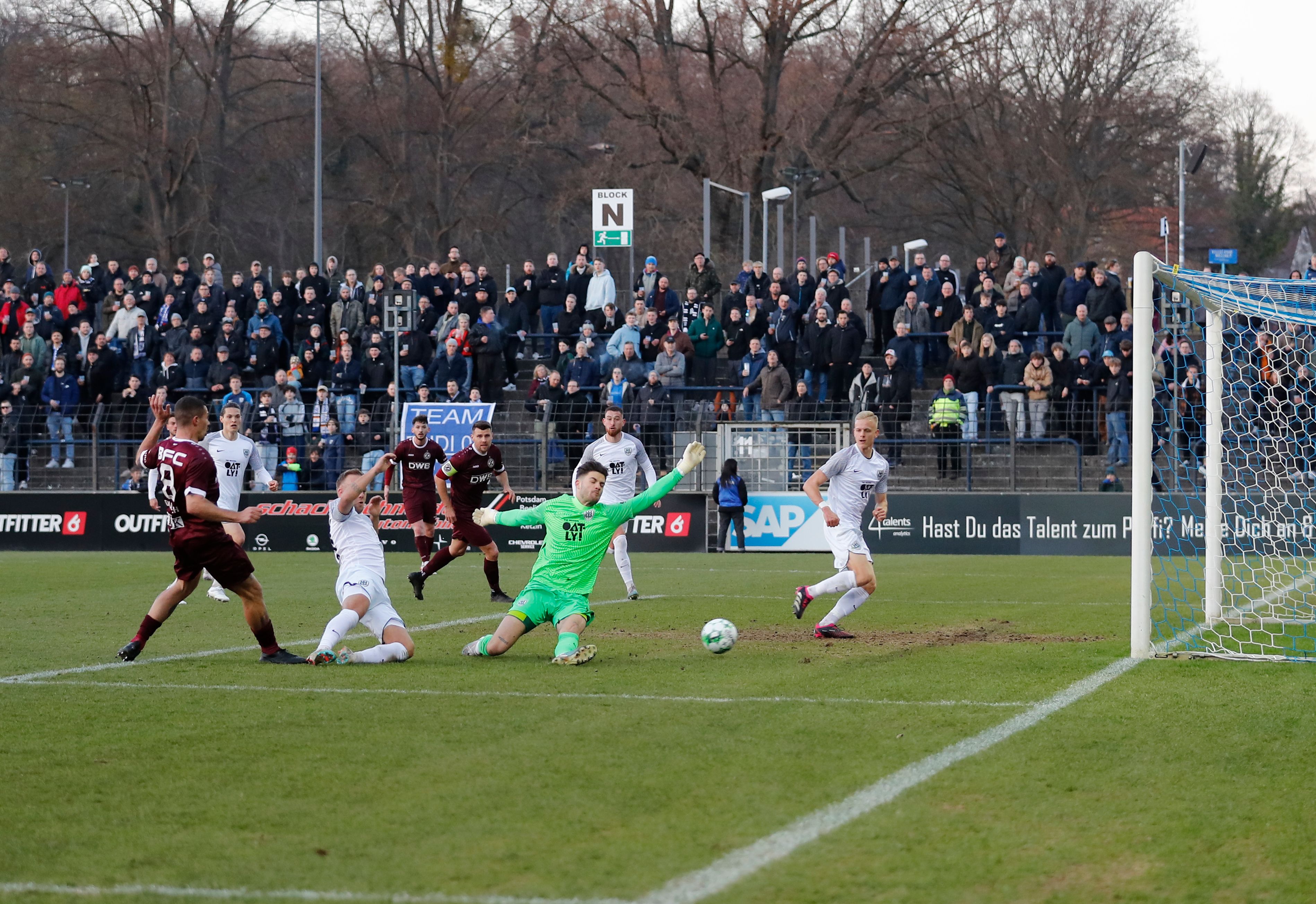 Image - BFC-Trainer Heiner Backhaus: Last-minute-Ausgleich nicht überbewerten
