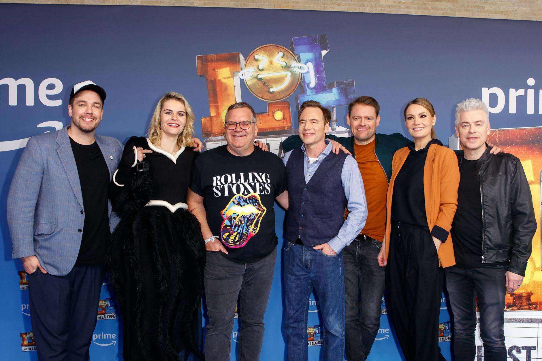 Gehören zum Cast der vierten Staffel von „LOL - Last One Laughing“: Jan van Weyde, Hazel Brugger, Elton, Michael Bully Herbig, Max Giermann, und Martina Hill.