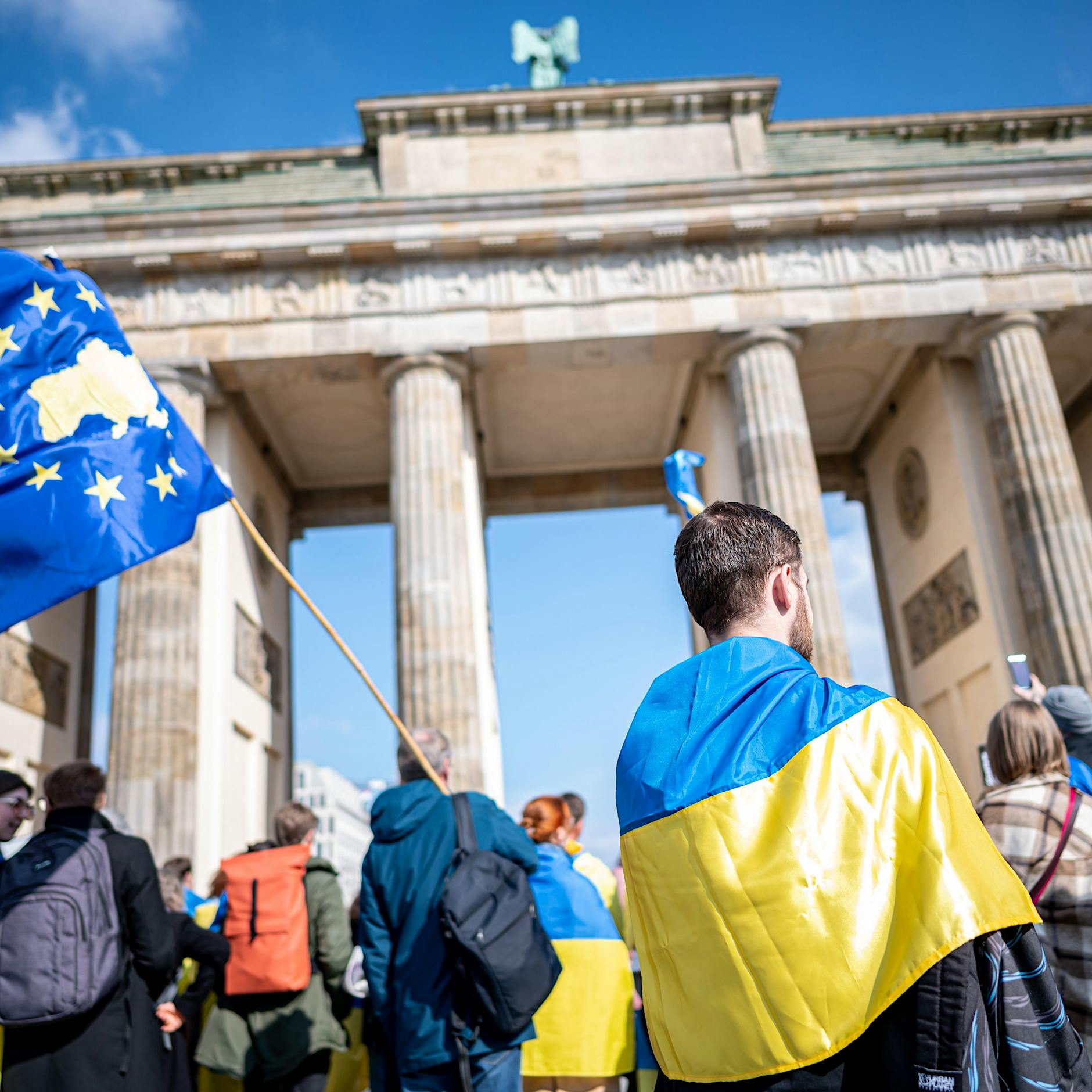 „Scheitert die Ukraine, scheitert Europa“: Ukrainer-Protest gegen den Ostermarsch