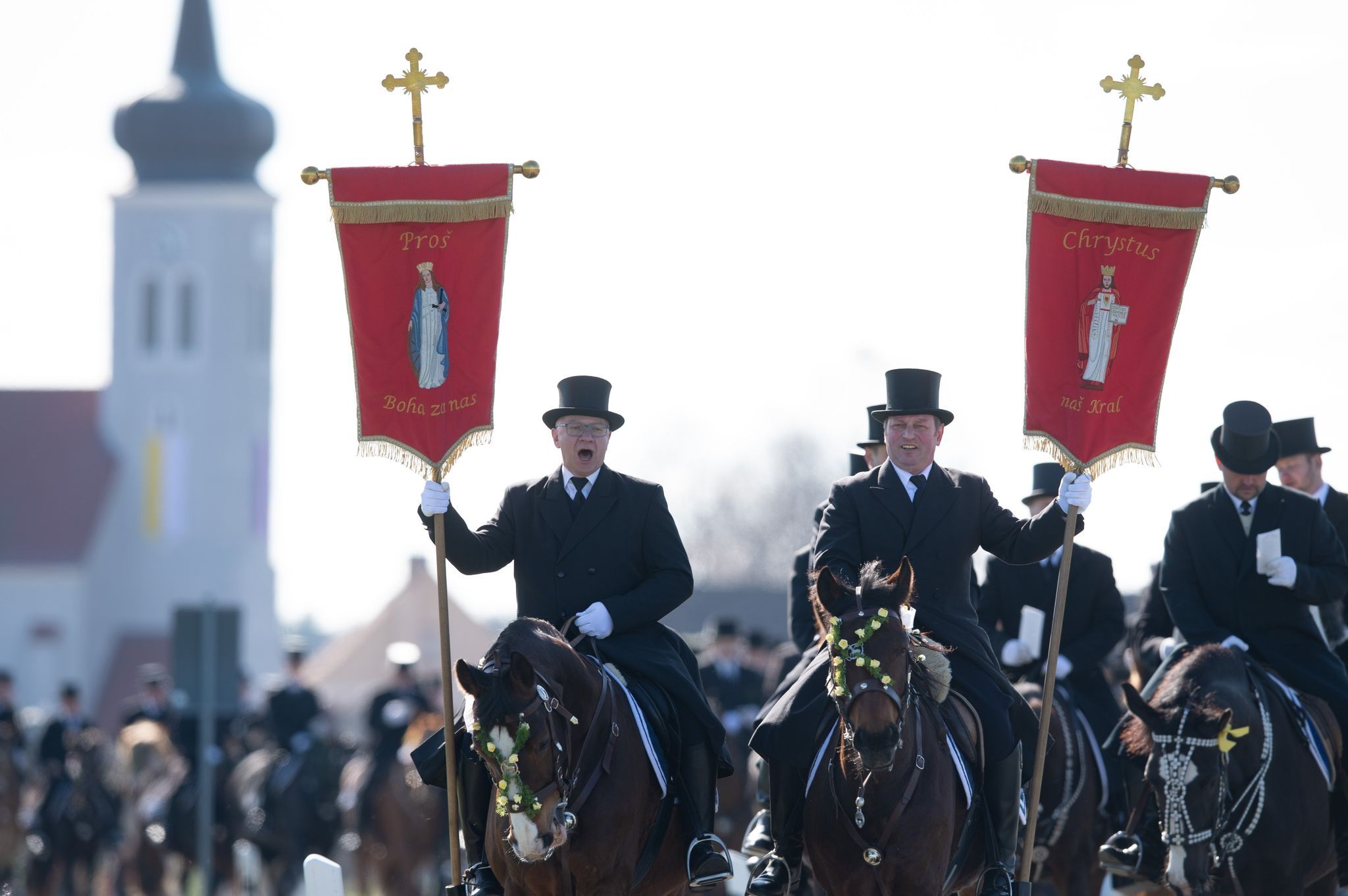 Image - Osterreiter, Eierwerfen, Palmesel: Diese kuriosen Osterbräuche gibt es bis heute!