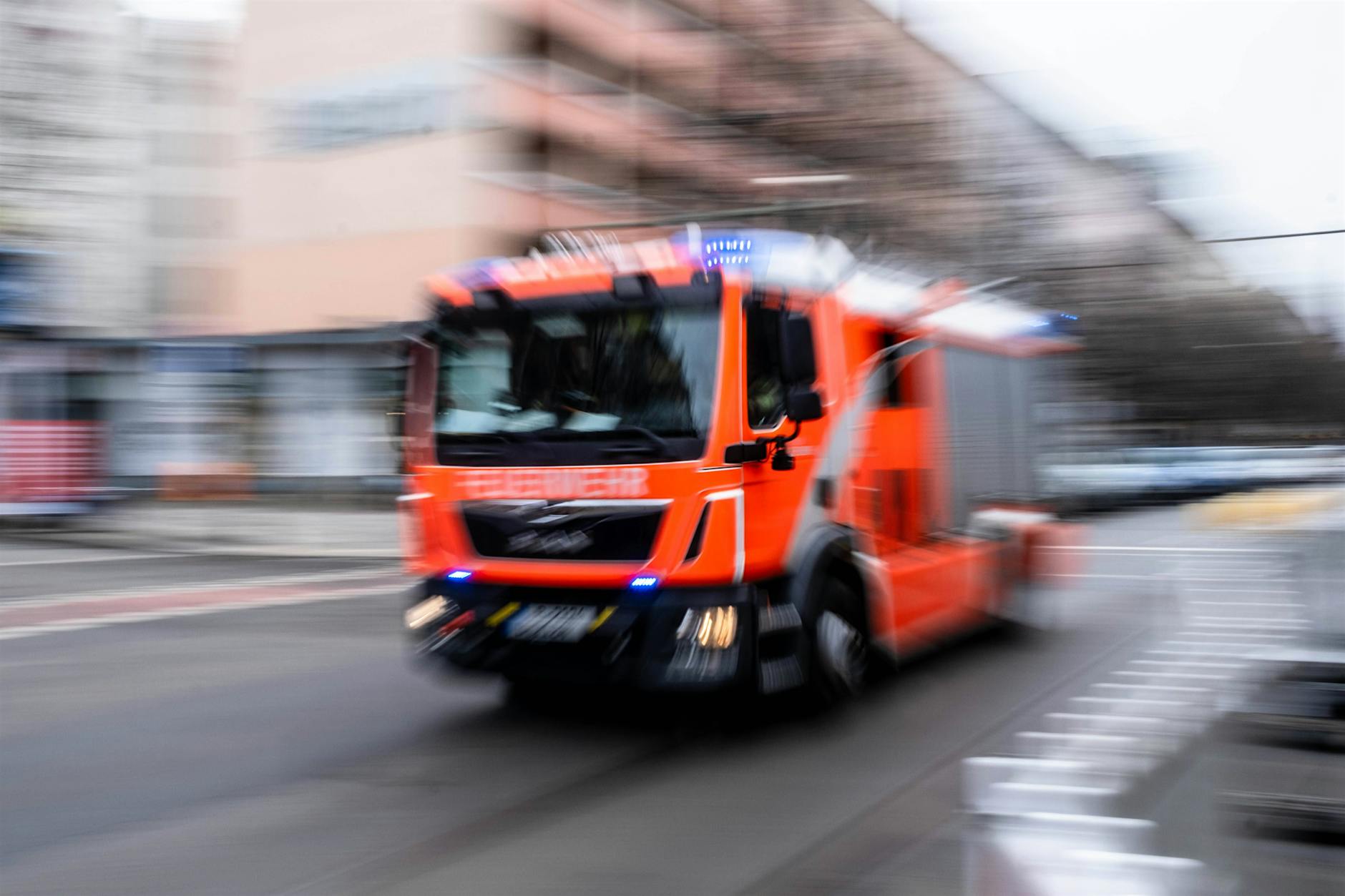 Hansaviertel: Feuerwehreinsatz im S-Bahnhof Bellevue