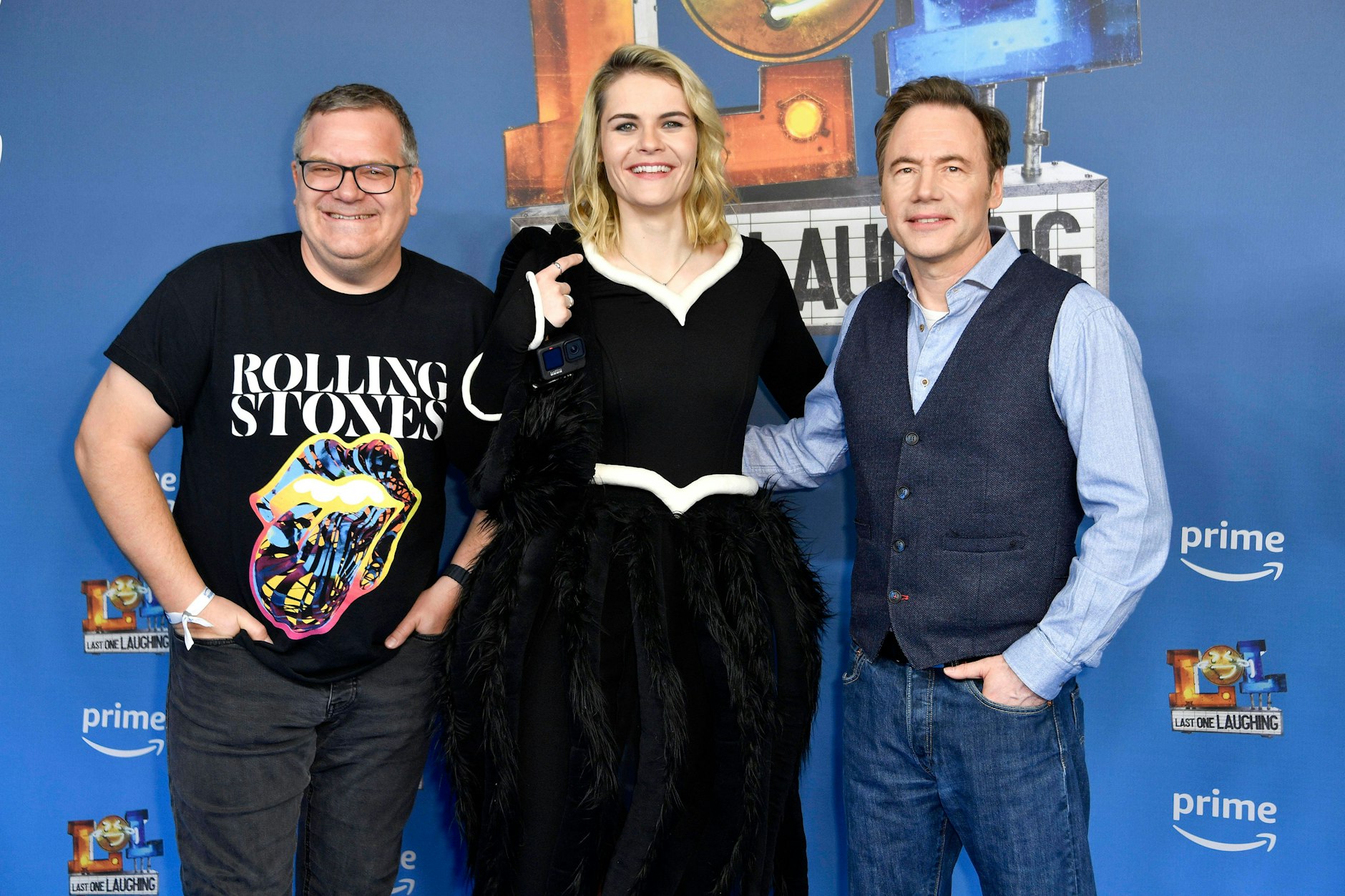 Hazel Brugger gemeinsam mit Elton und Michael „Bully“ Herbig bei der Premiere der vierten Staffel von „LOL - Last One Laughing“.