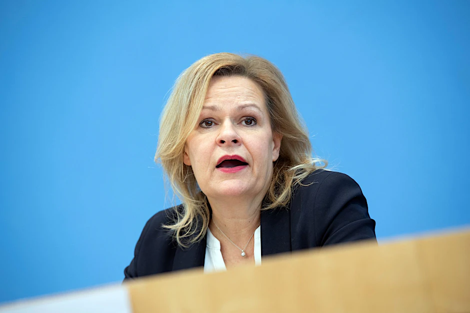 ARCHIV - Lehnt es ab, die Zahl der Flüchtlinge zu begrenzen: Bundesinnenministerin Nancy Faeser.  