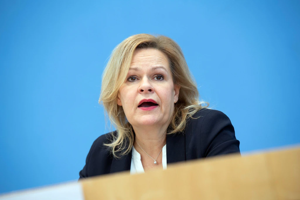 Zuzug von Migranten: Scharfe Kritik an Faeser