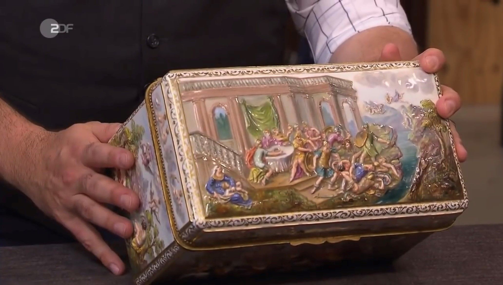 Image - Abgetrennter Kopf bei „Bares für Rares“: Händler pulverisieren Expertise