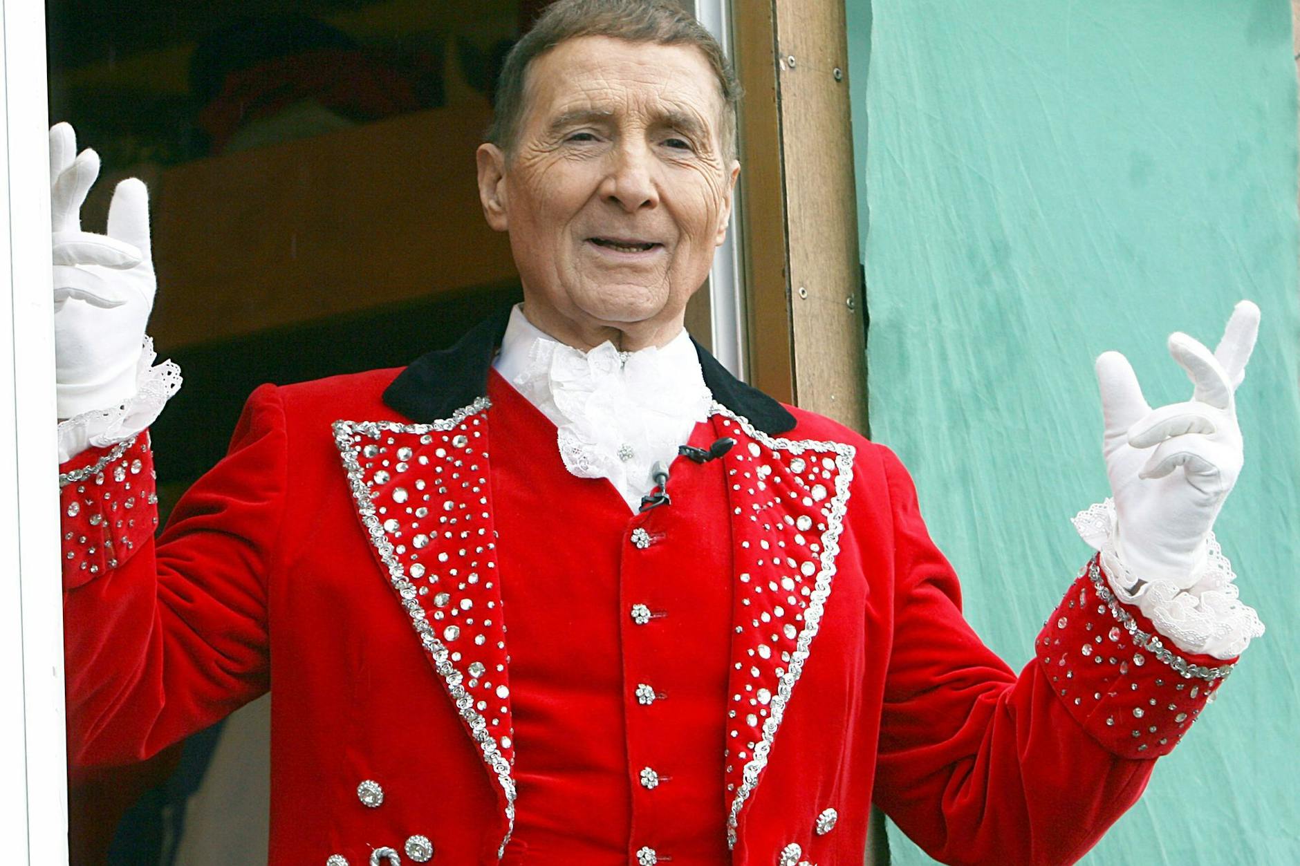 Im zarten Alter von 91 Jahre sagt Freddy Quinn Ja.