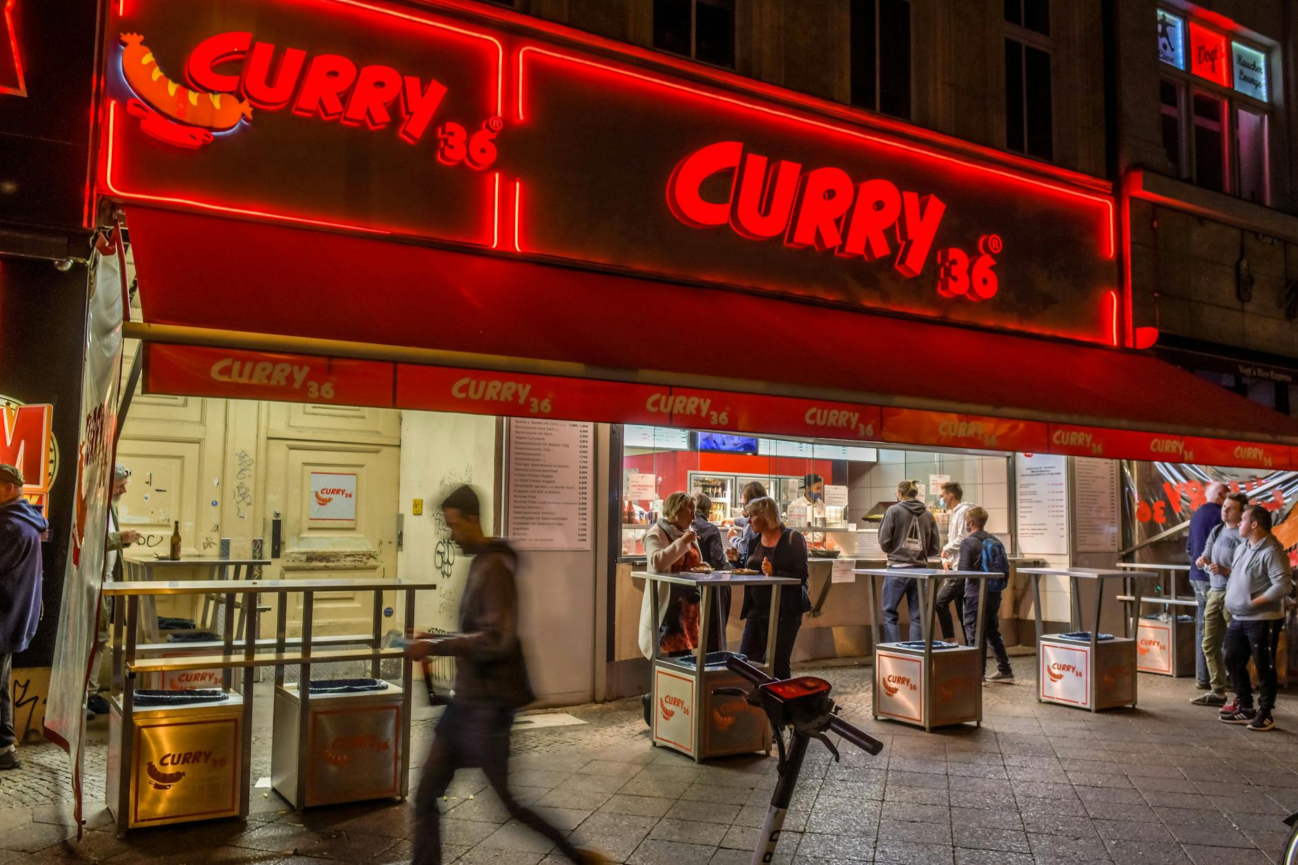 Curry 36, Mehringdamm, Kreuzberg, Berlin, Deutschland.