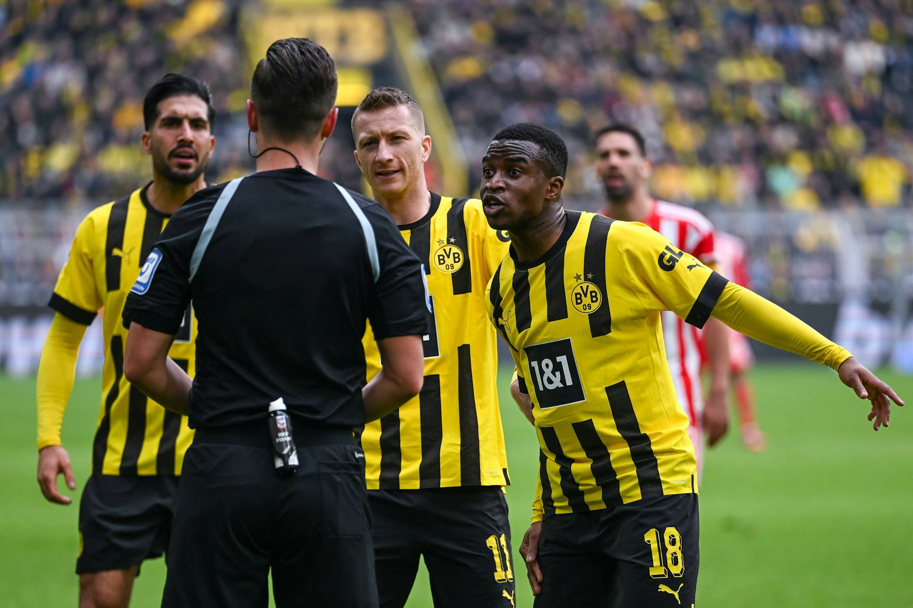 Die BVB-Profis leisteten sich gegen den 1. FC Union einige Unsportlichkeiten, insbesondere in der heißen Schlussphase. 