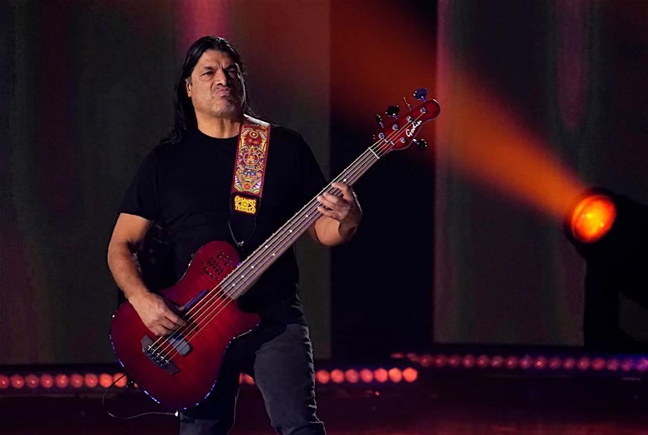 Metallica-Bassist Robert Trujillo beim Konzert 2022 in Los Angeles