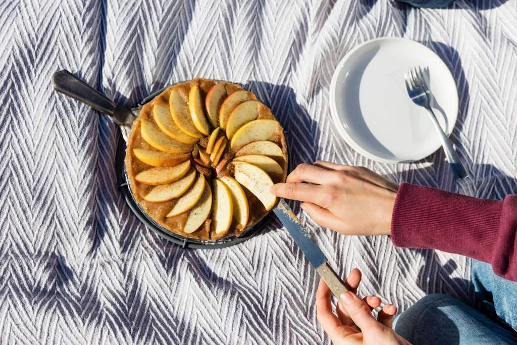 Raffinierter Apfelkuchen mit Mandeln: Mit diesem Rezept wird er fluffig, locker, leicht
