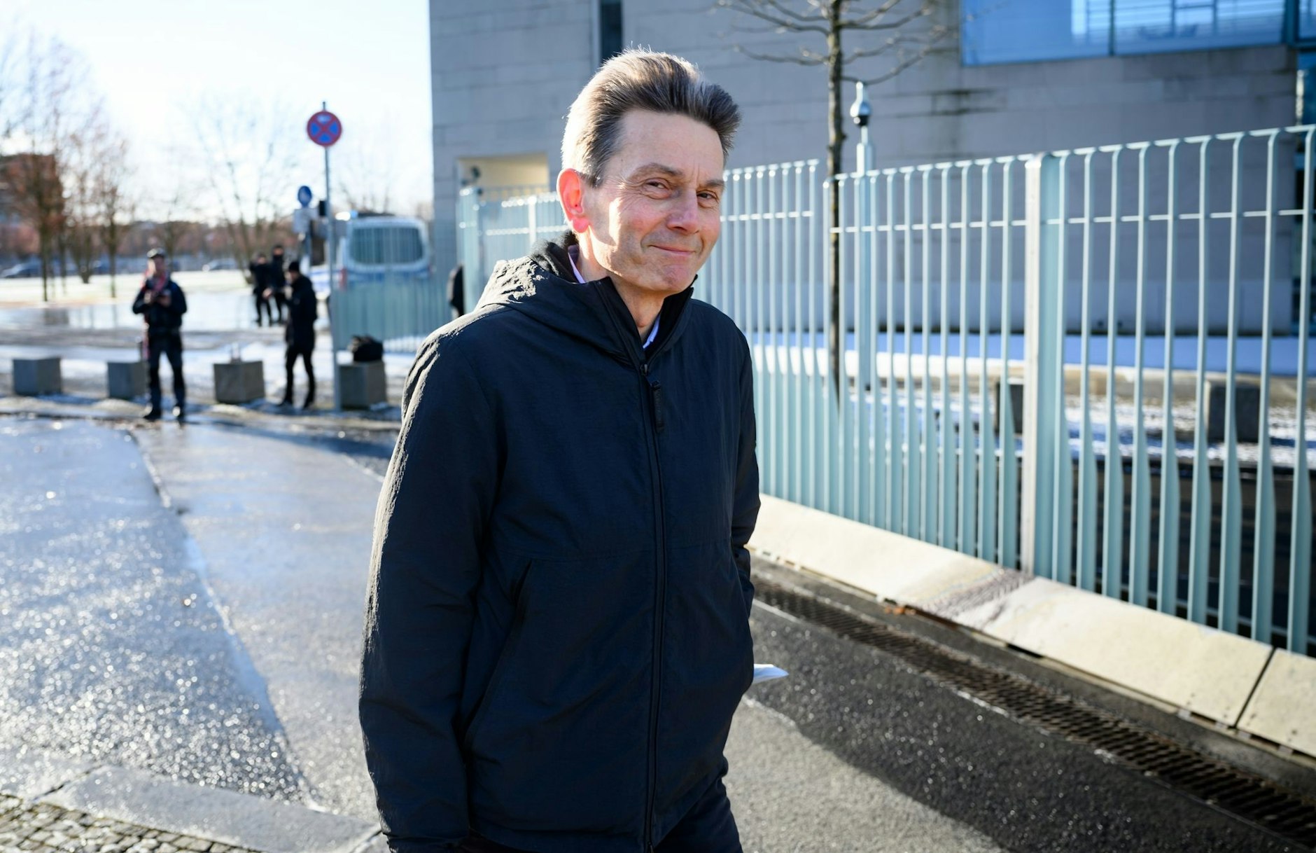 Der Vorsitzende der SPD-Bundestagsfraktion, Rolf Mützenich, hat sich zu Marcon Aussage im Taiwan-Konflikt geäußert.  