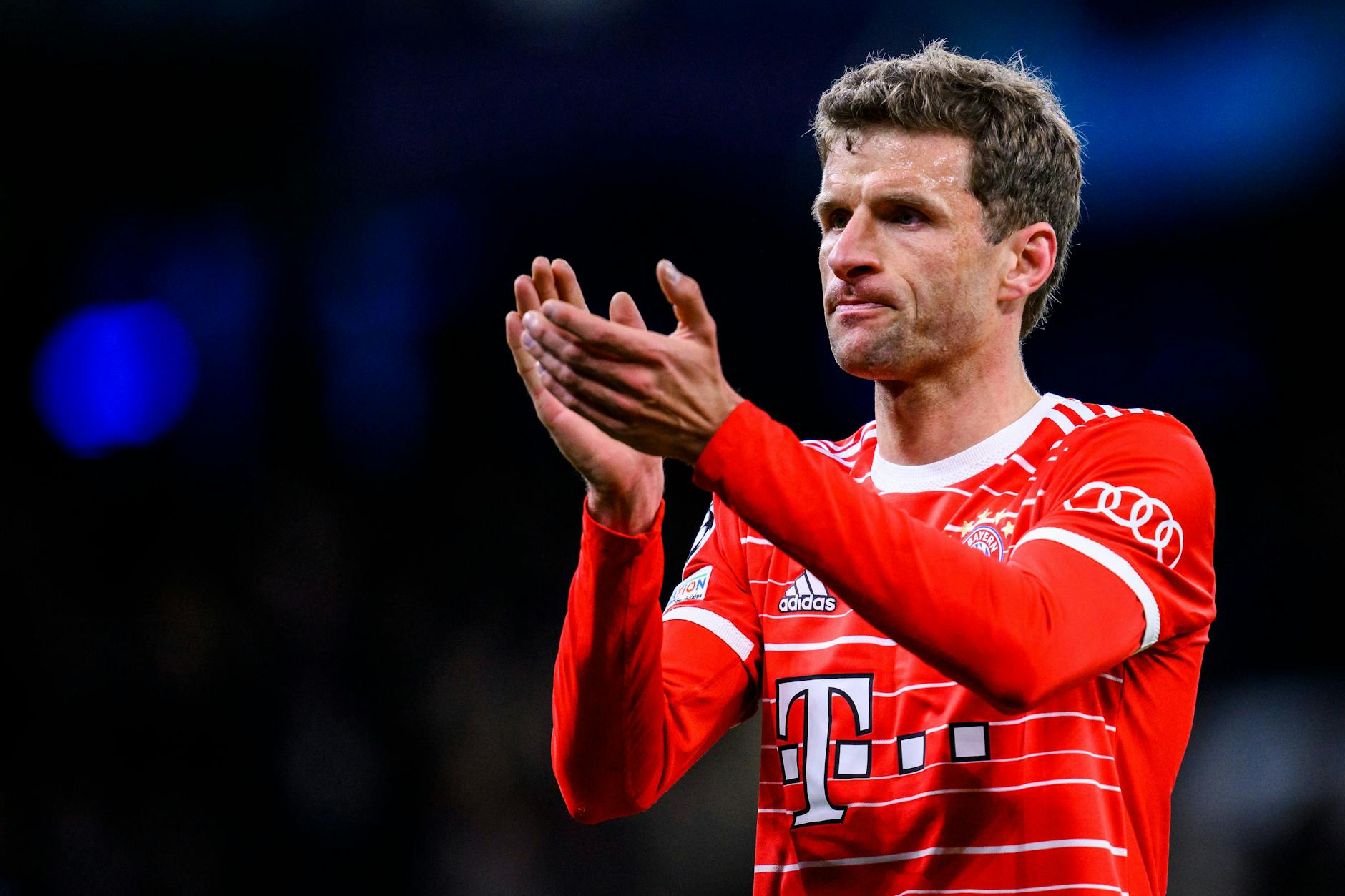 Hatte sichtbar an der Niederlage des FC Bayern München bei Manchester City zu knabbern: Thomas Müller