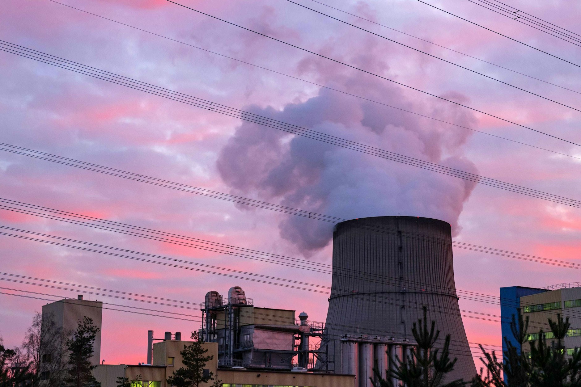 Am 15. April werden die Atomkraftwerke in Deutschland abgeschaltet – das hat laut einem ehemaligen Ingenieur Auswirkungen auf die Attraktivität von Wärmepumpen.