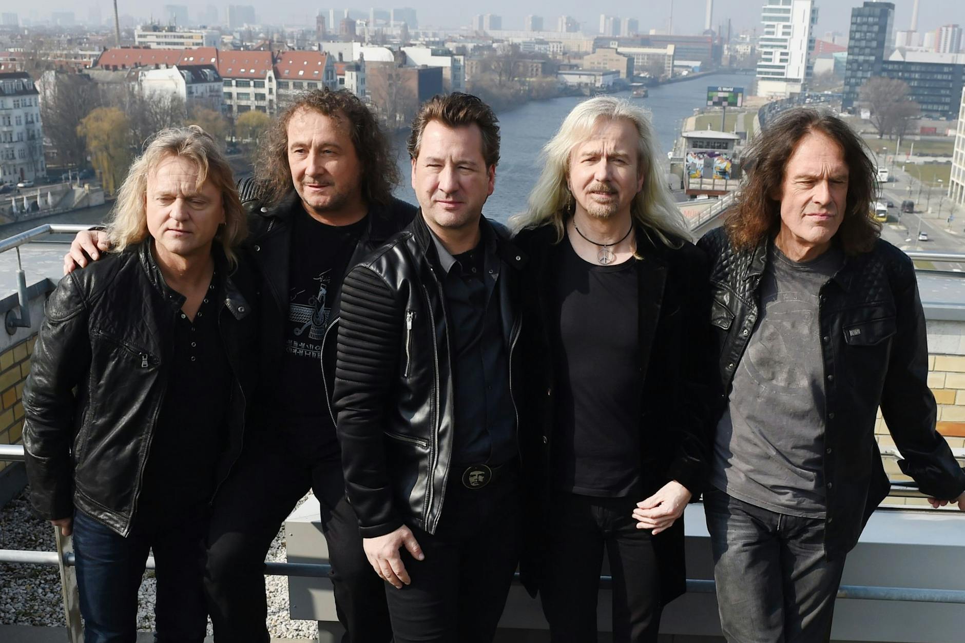 Karat noch in alter Besetzung: Christian Liebig (l-r), Martin Becker, Claudius Dreilich, Bernd Römer, Martin Becker und Michael Schwandt. 