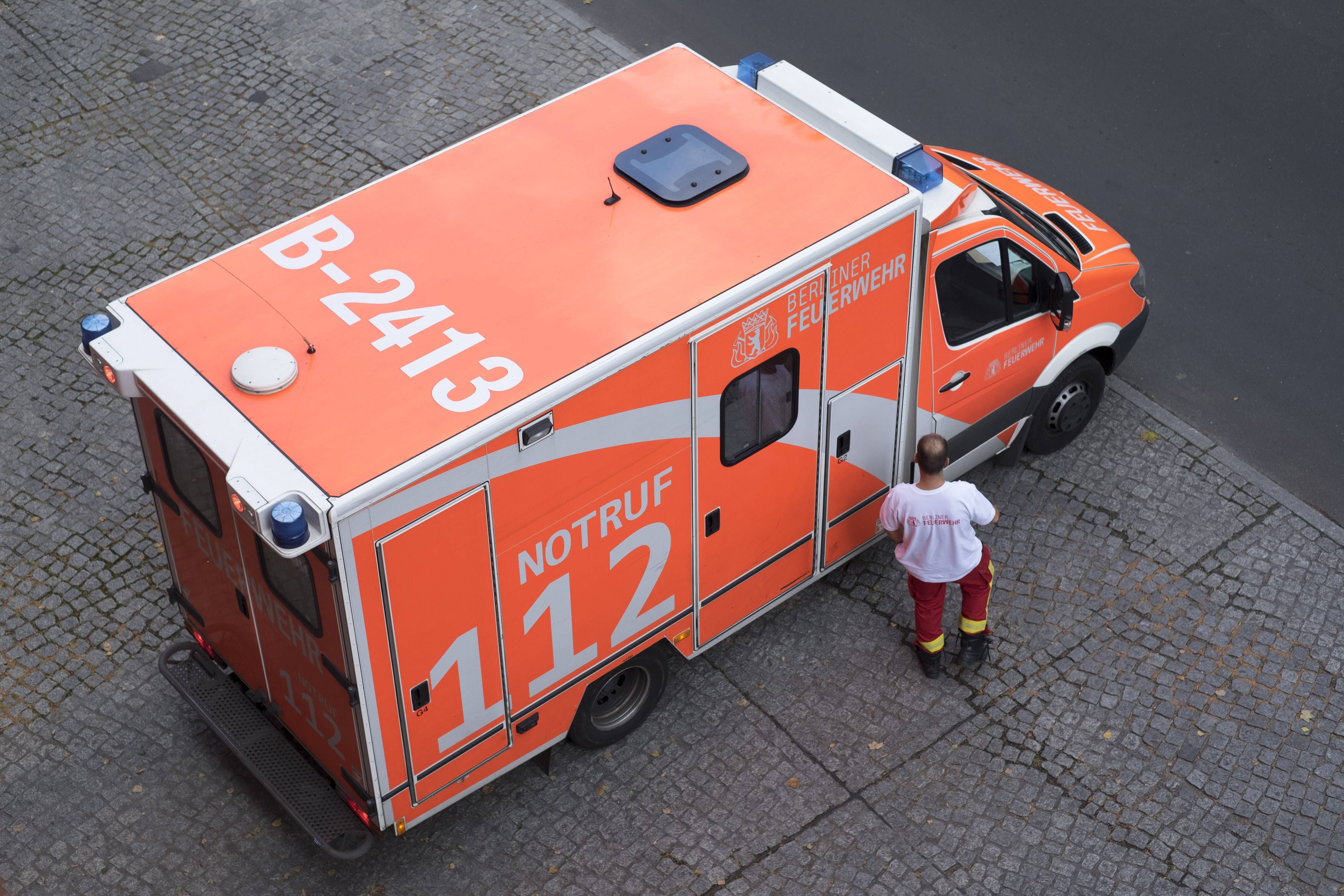 Rettungssanitäter bei Einsatz angegriffen und schwer verletzt