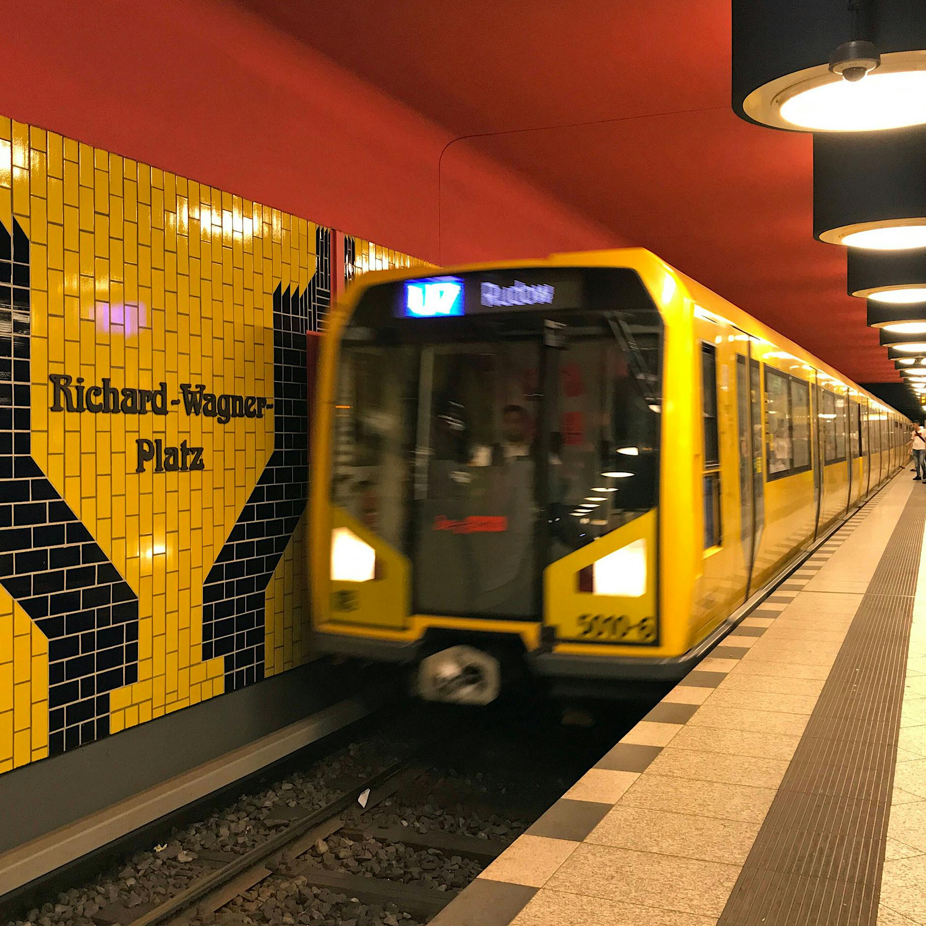 Verkaufsschlager für 49 Euro: So viele Berliner haben das Deutschlandticket schon