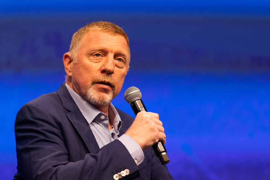 Bei Mutti ist’s am schönsten: Boris Becker wieder zu Hause gemeldet