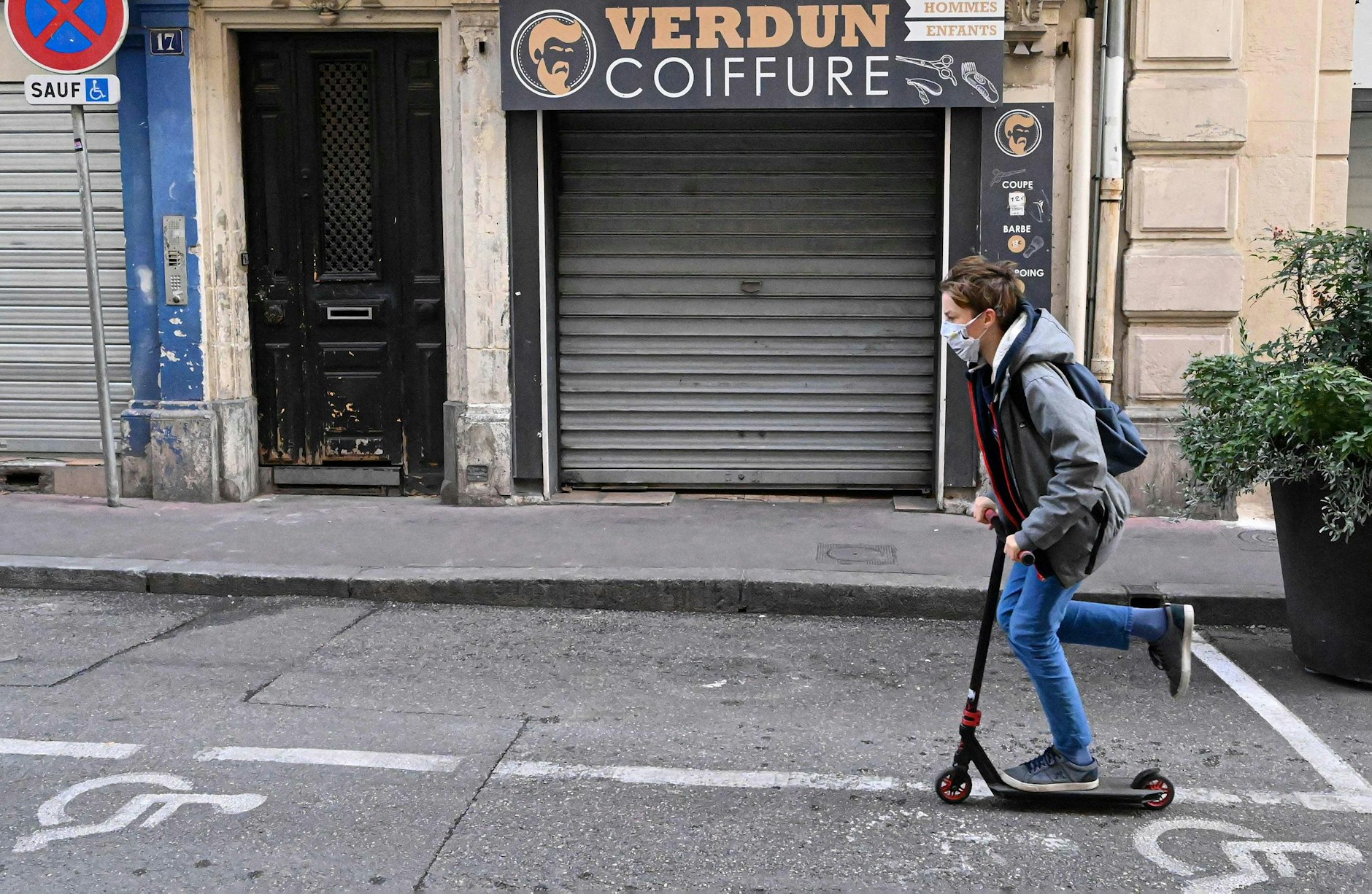 Eine Nachricht zum Lockdown von März 2020 soll laut Zeit so ausgesehen haben: „Das ist das Ende der Marktwirtschaft. Und der Anfang von 33.“