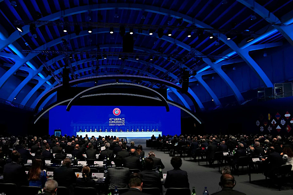 Beim UEFA-Kongress in Lissabon ist noch keine Entscheidung über den Ausschluss von Belarus getroffen worden.  