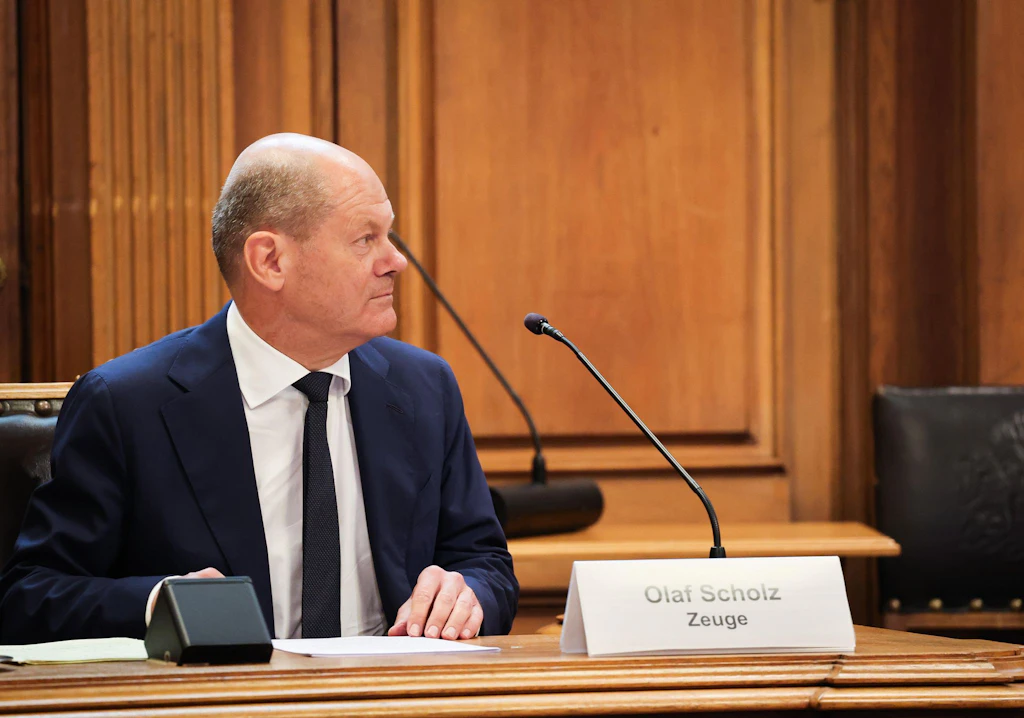 Zeugen: Scholz widersprach sich bei Befragungen zu „Cum-Ex“-Affäre