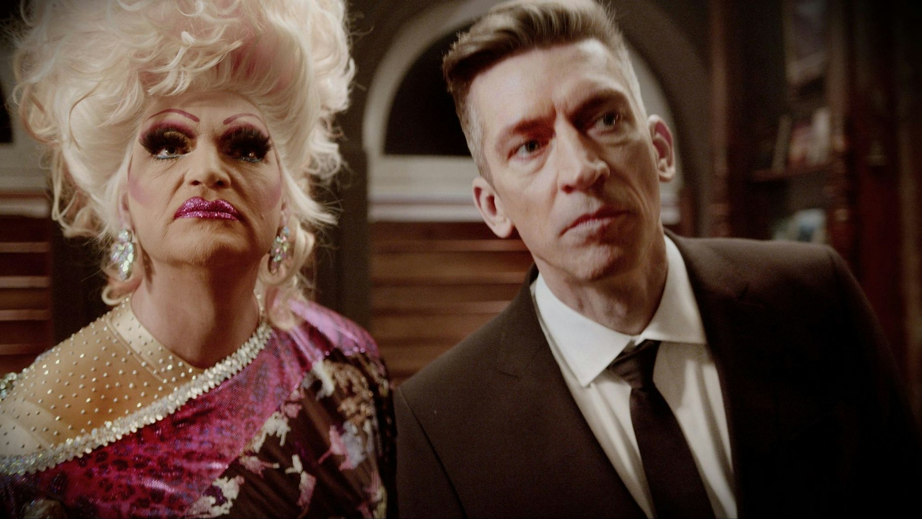 Steffen Hallaschka und Olivia Jones sind gerade bei RTL+ in „Sterben für Anfänger“ zu sehen.