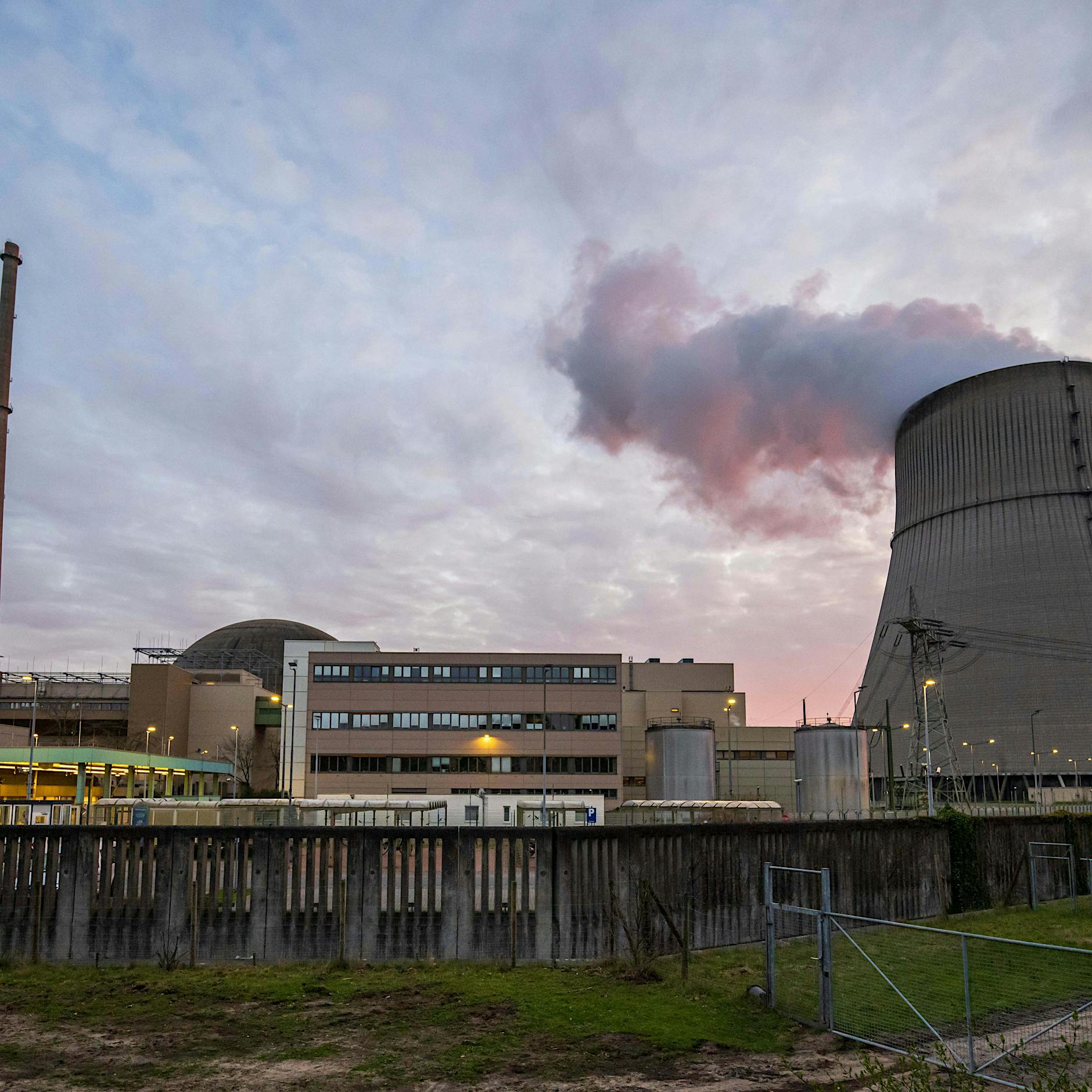 Atomausstieg – Klimaexpertin: Produktion von Atombomben trotzdem möglich