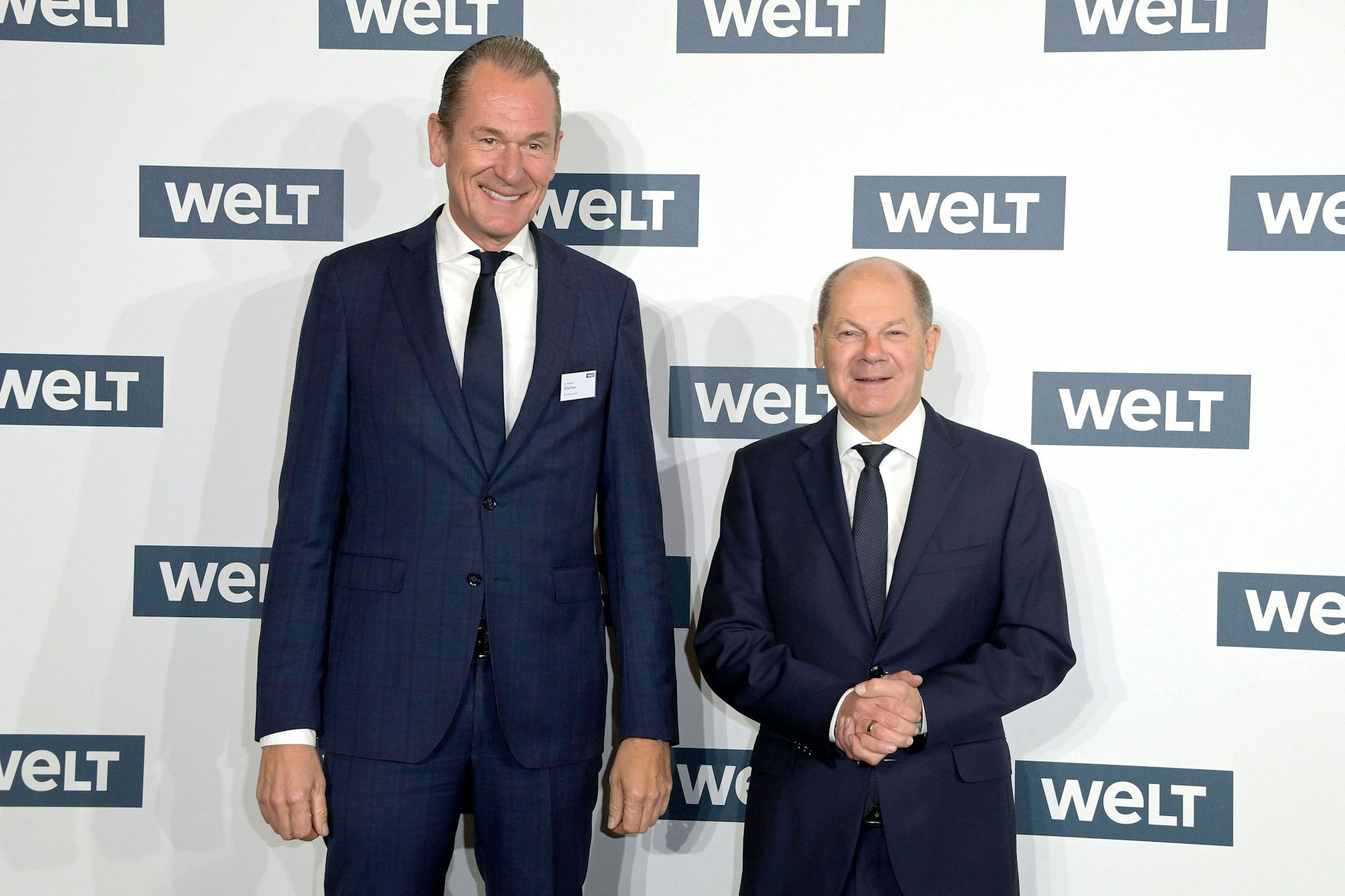 Guter Draht zur Macht: Mathias Döpfner (li.) mit Bundeskanzler Olaf Scholz.