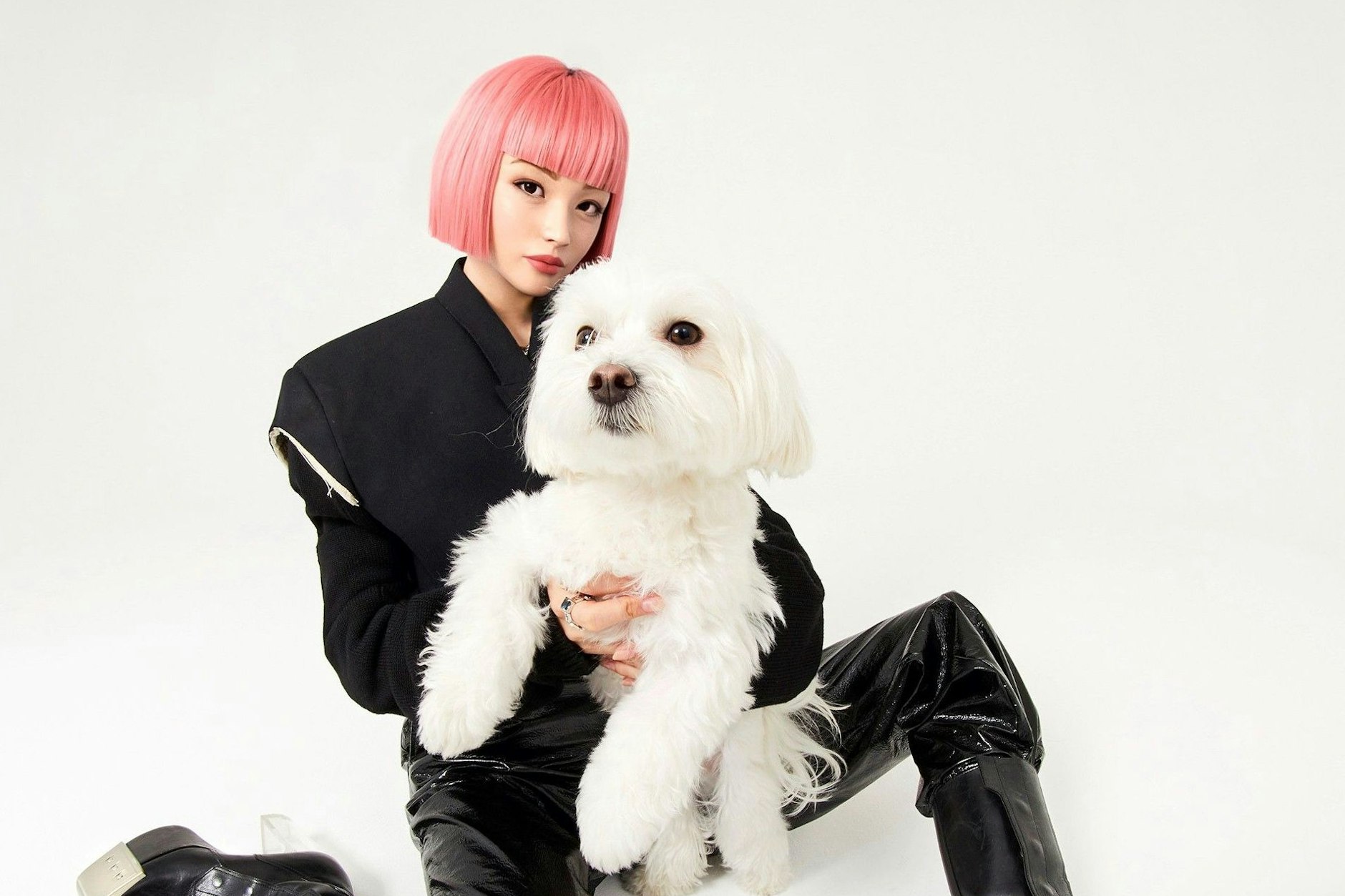 „Was tust du, wenn du einsam bist?“:&nbsp; Die computergenerierte Influencerin imma spricht ihre Follower auch emotional an.