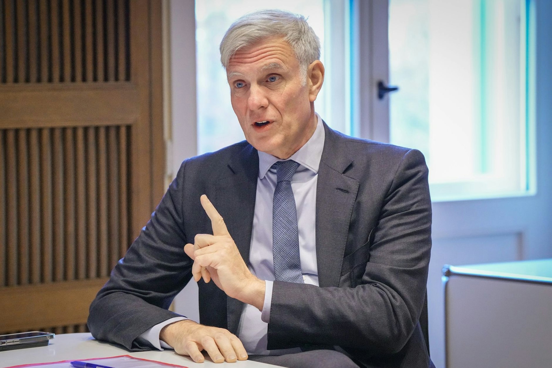 Bleibt er oder geht er? Wirtschaftssenator Stephan Schwarz hat sich noch nicht entschieden