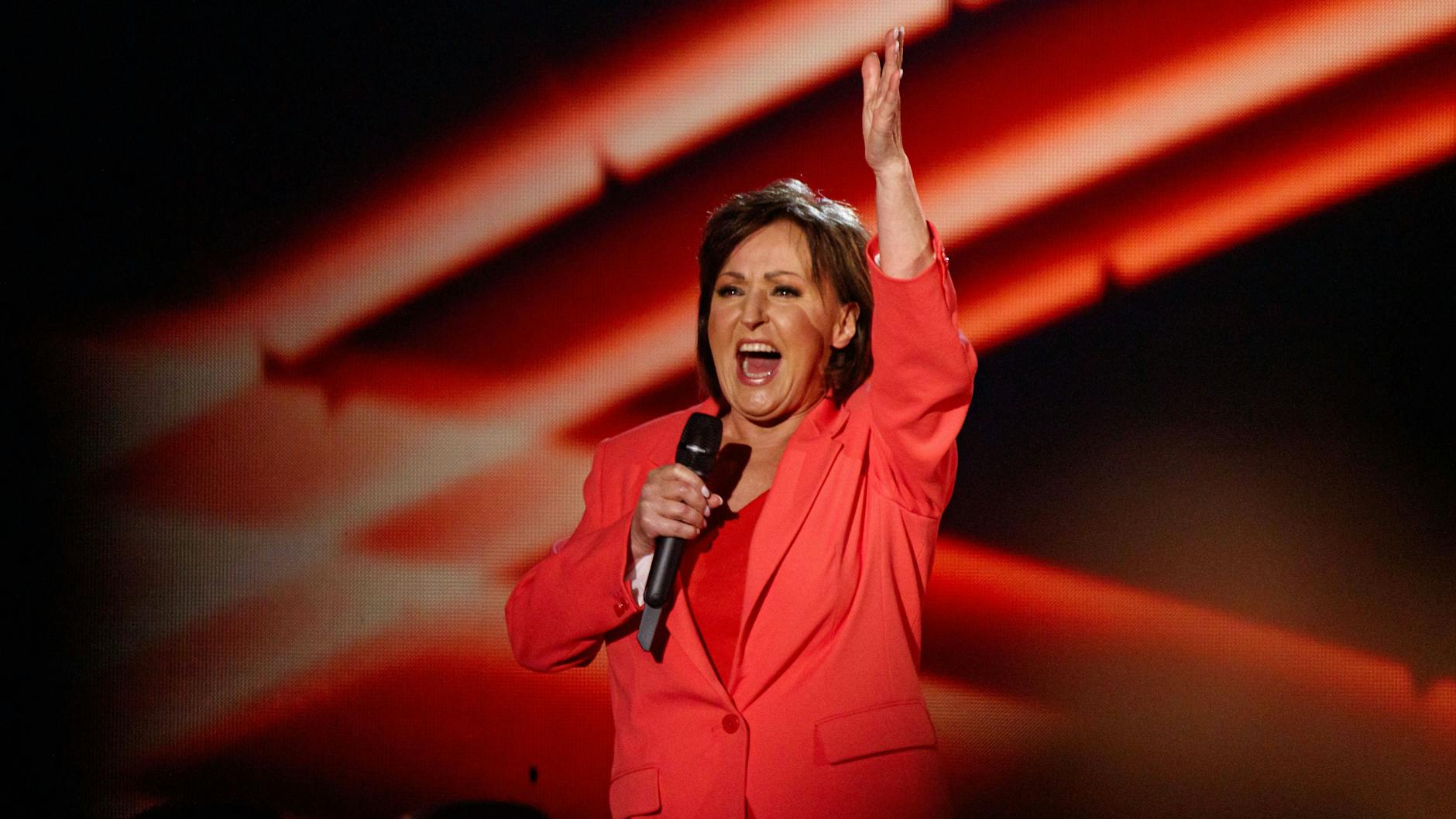 Die Energie ist noch da: Ute Freudenberg bei ihrem Auftritt in der „Beatrice Egli Show“.