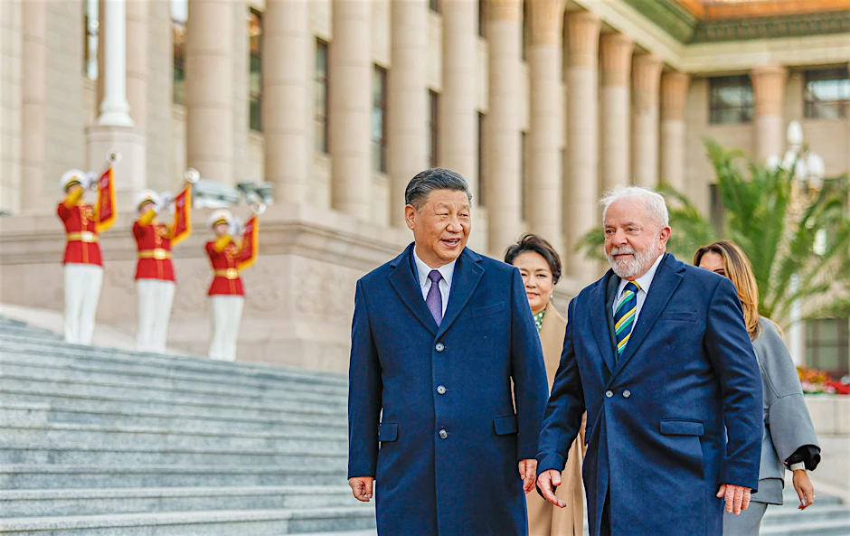 Chinas Präsident Xi Jinping hat m Freitag den brasilianischen Präsidenten Luiz Inacio Lula da Silvain Peking getroffen.