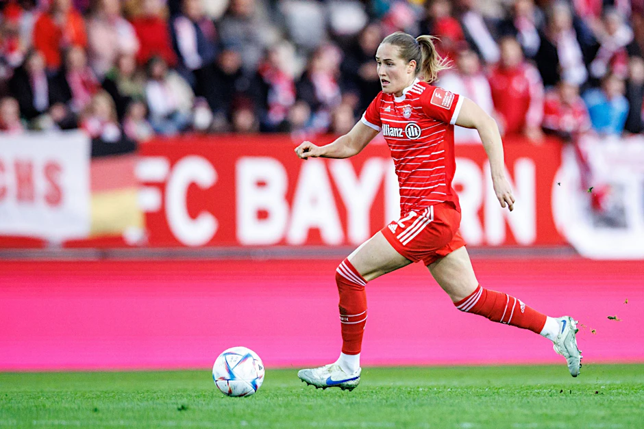 ARCHIV - Freut sich auf das Pokalspiel gegen den VfL Wolfsburg: Sydney Lohmann.  