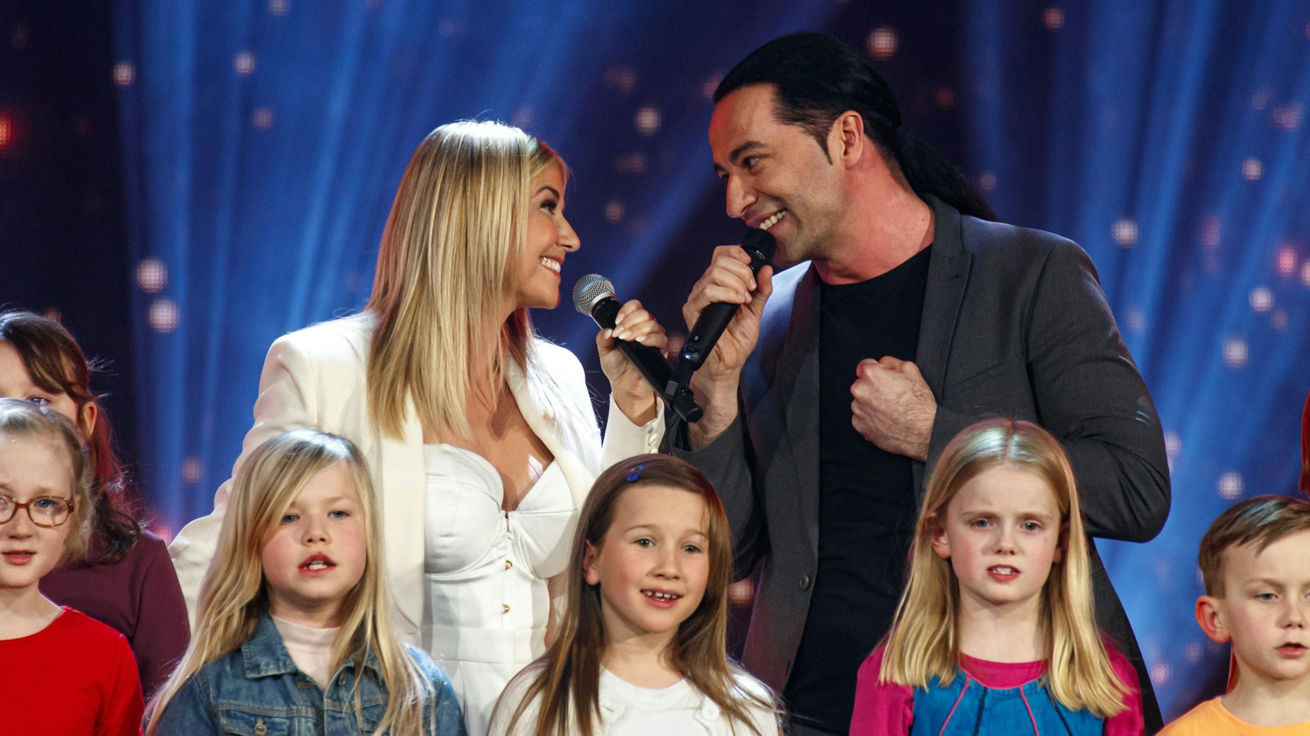 Bei der neuen Ausgabe der „Beatrice Egli Show“ ist auch Comedian Bülent Ceylan zu Gast.