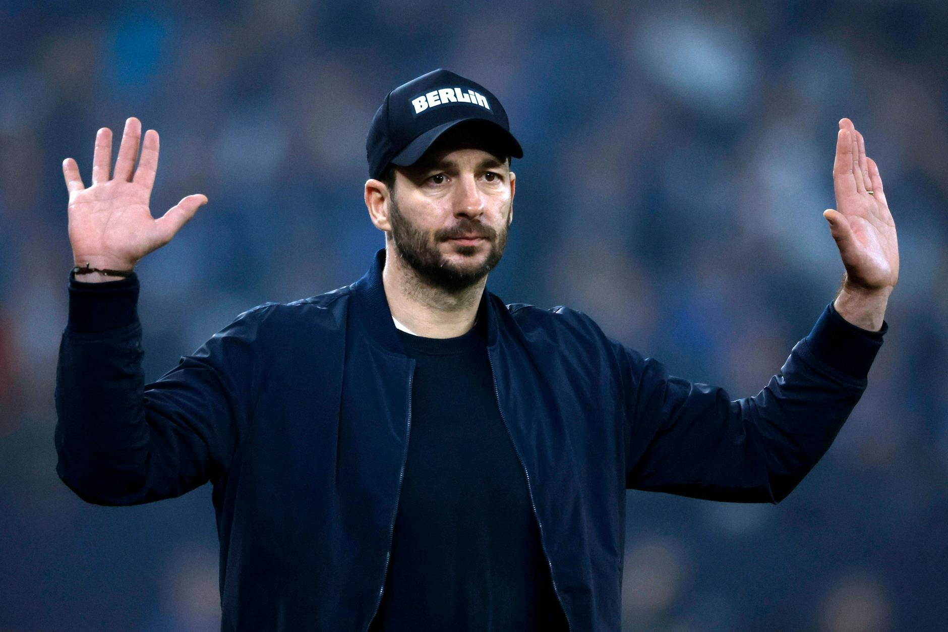 Wartet weiter auf eine Entscheidung der Bosse: Sandro Schwarz (44), Cheftrainer von Hertha BSC