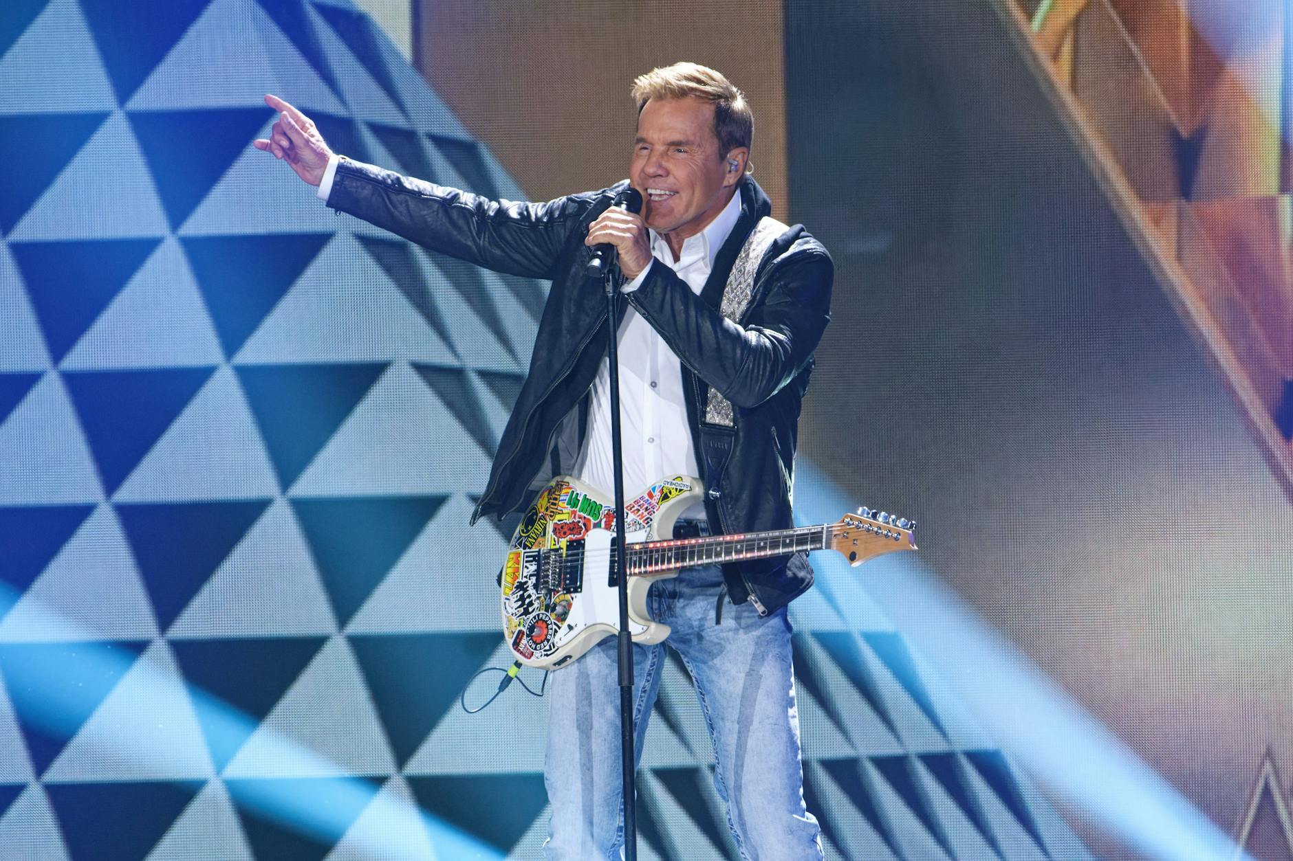 Dieter Bohlen startet seine Comeback-Tour, anstatt sich mit Katjas Abrechnung zu beschäftigen.